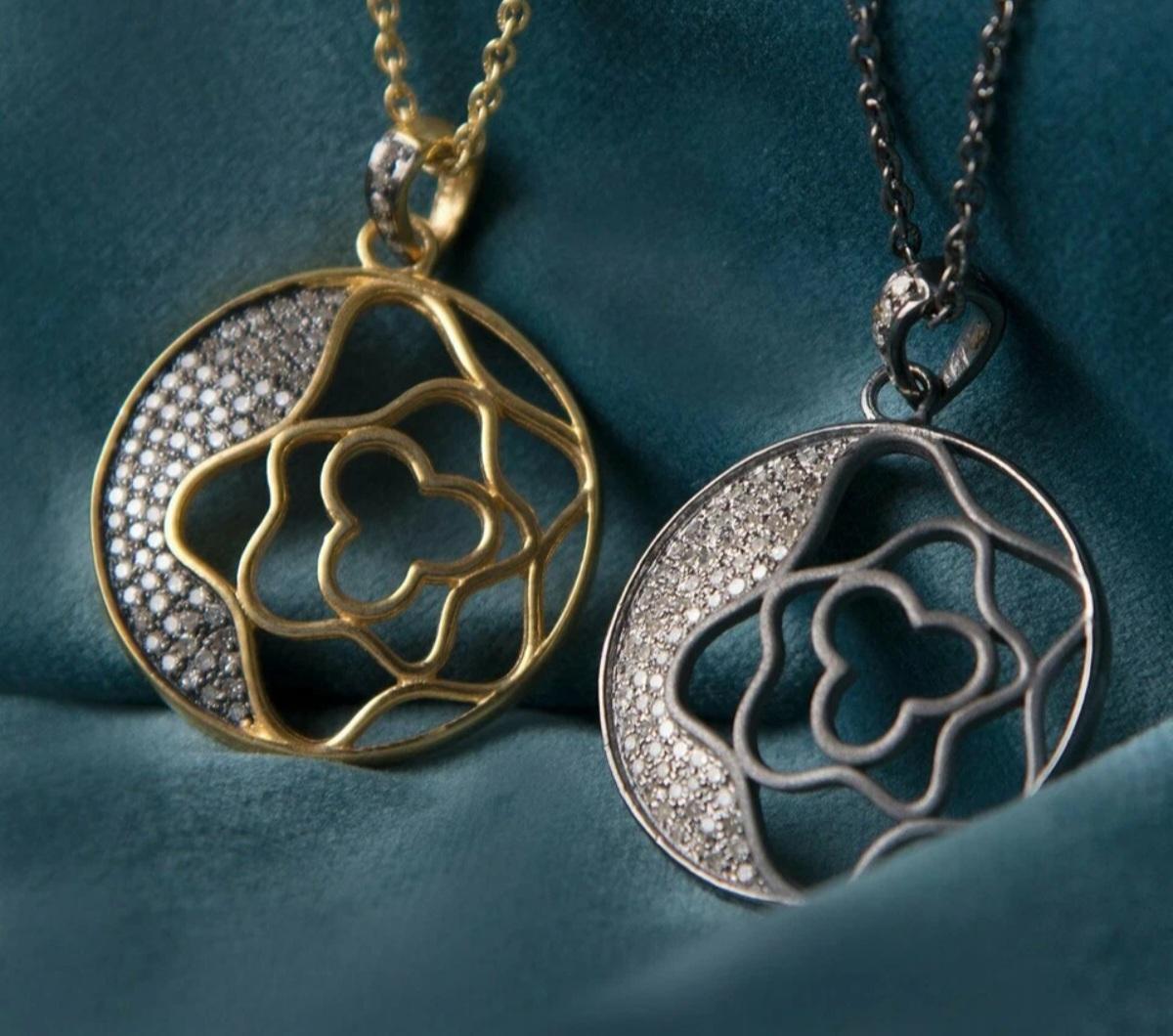 Art Déco Collana con diamante naturale rotondo a forma di fiore in argento 925 Regalo ciondolo floreale. in vendita