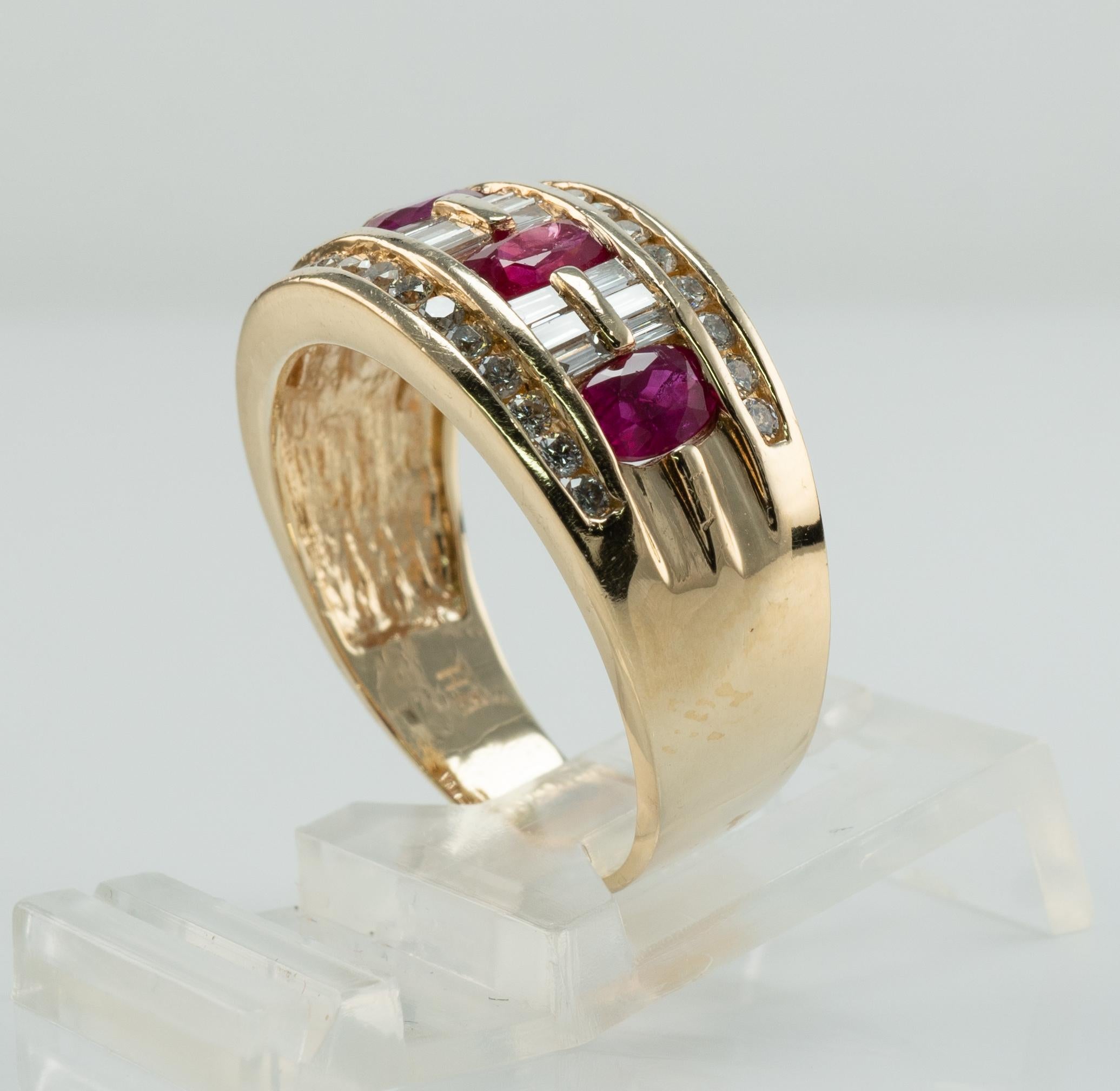 Natural Diamond Ruby Ring 14K Gold Estate Band BH Effy In Good Condition For Sale In East Brunswick, NJ