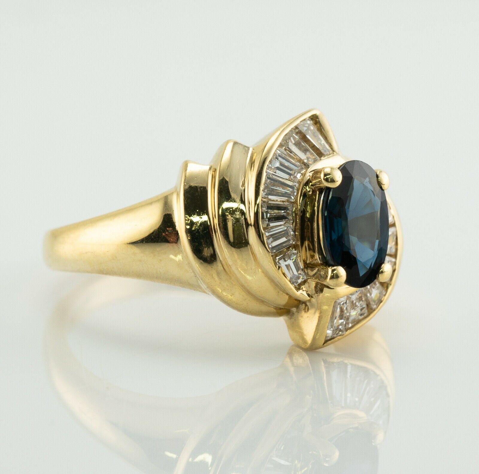 Natural Diamond Sapphire Ring 18K Gold Oval cut In Good Condition For Sale In East Brunswick, NJ