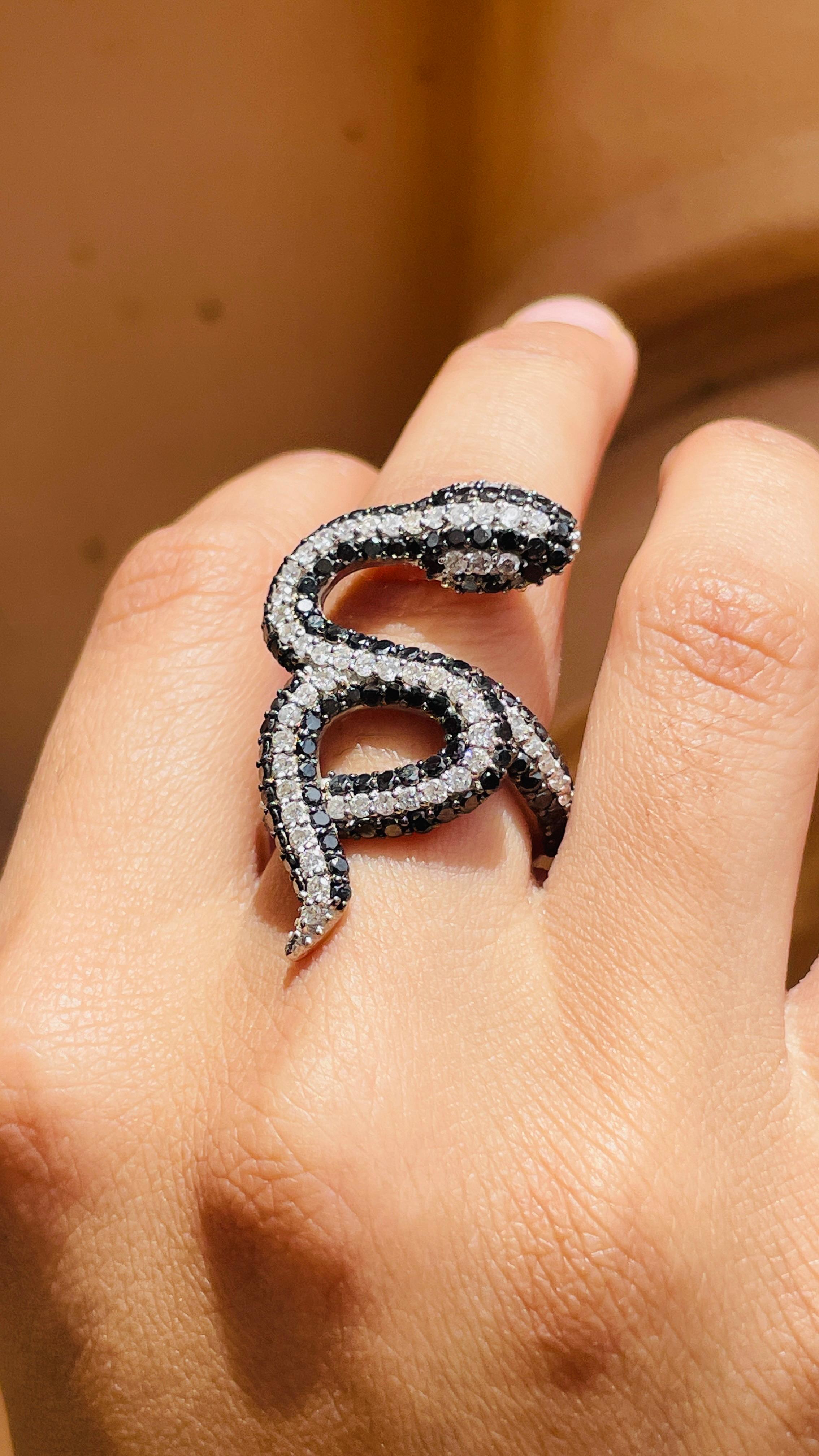 For Sale:  Statement Genuine Diamond Snake Ring in 18kt Solid White Gold  3