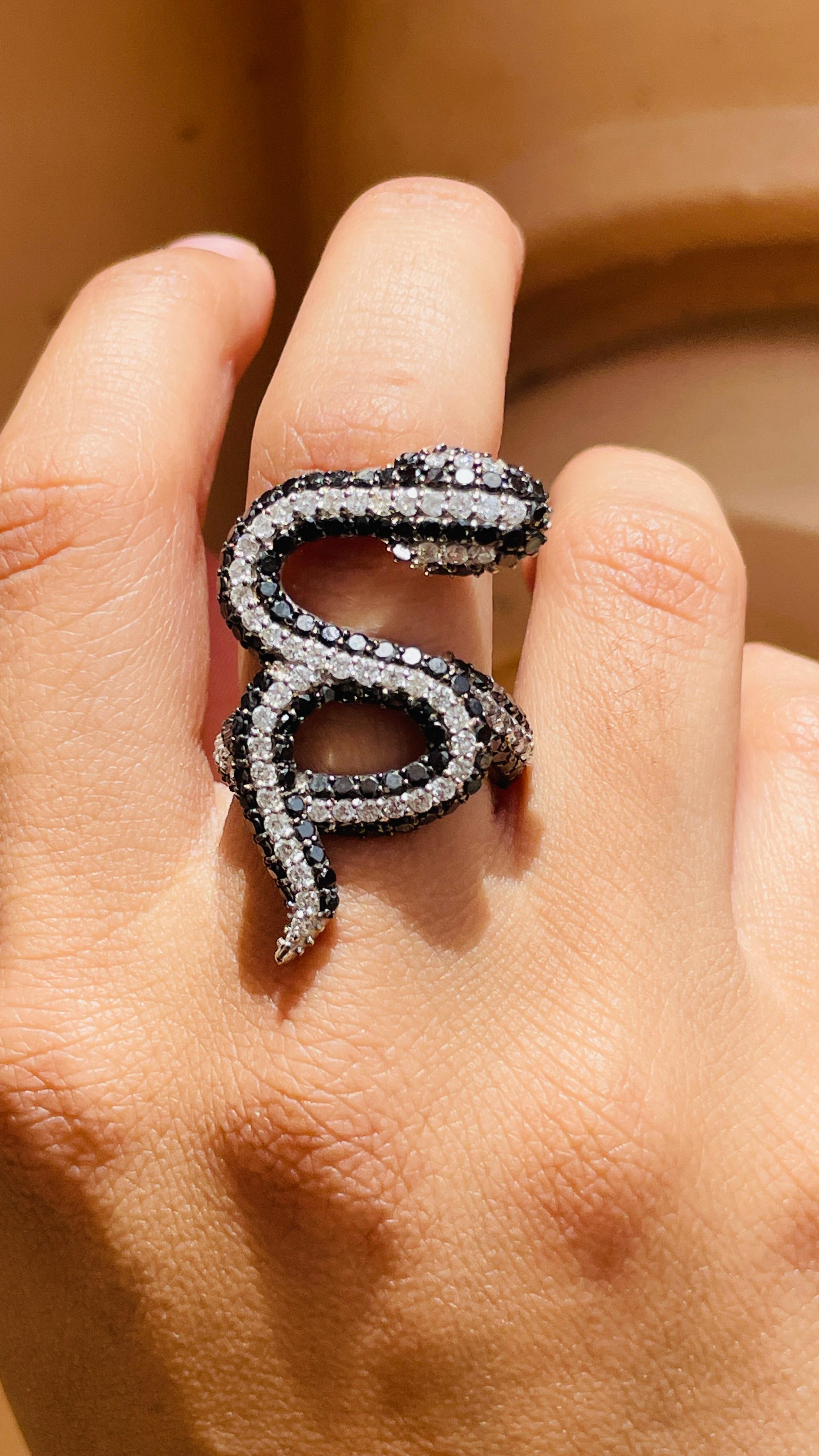 For Sale:  Statement Genuine Diamond Snake Ring in 18kt Solid White Gold  7