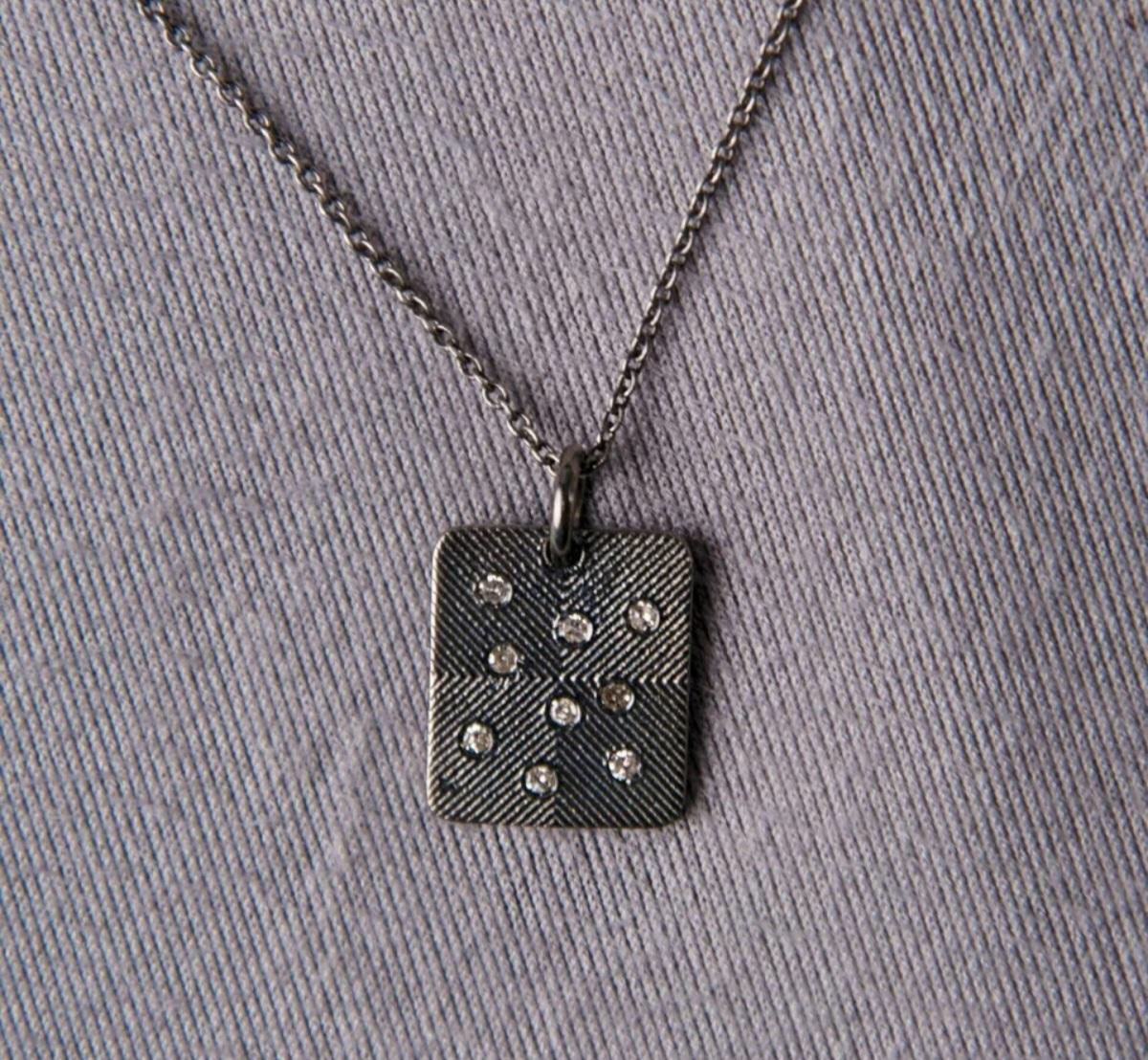 Collana con diamante naturale quadrato a doppia tonalità Ciondolo con diamante in argento 925. in vendita 4