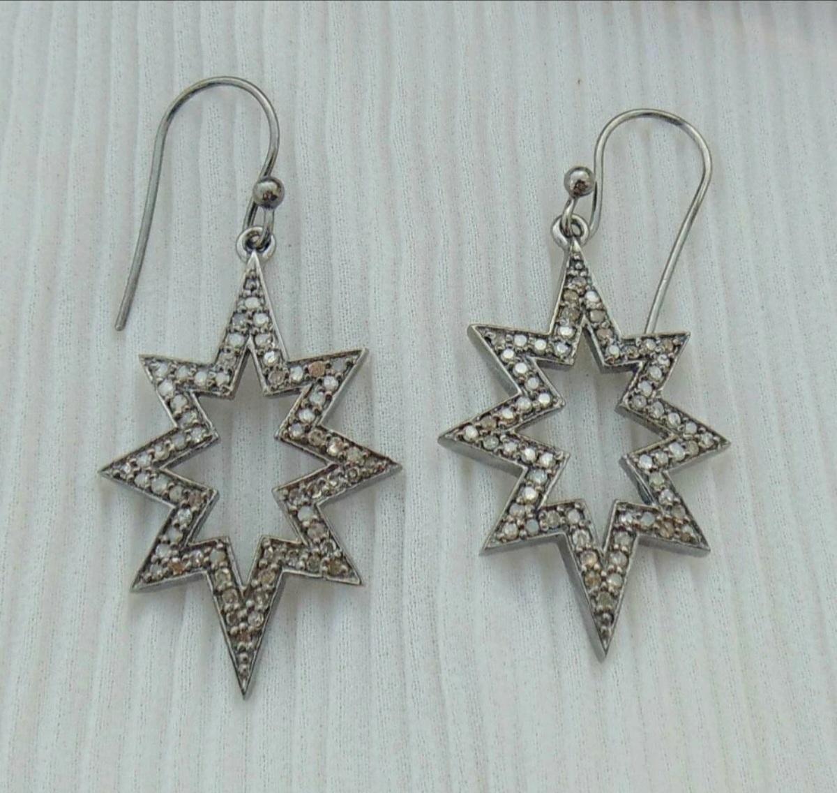 Orecchino a stella con diamante naturale in argento 925 Pave Diamond Star Earring Regalo. In condizioni Nuovo in vendita a Chicago, IL