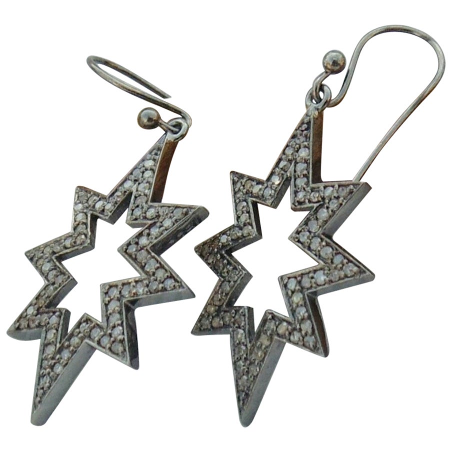 Orecchino a stella con diamante naturale in argento 925 Pave Diamond Star Earring Regalo. in vendita