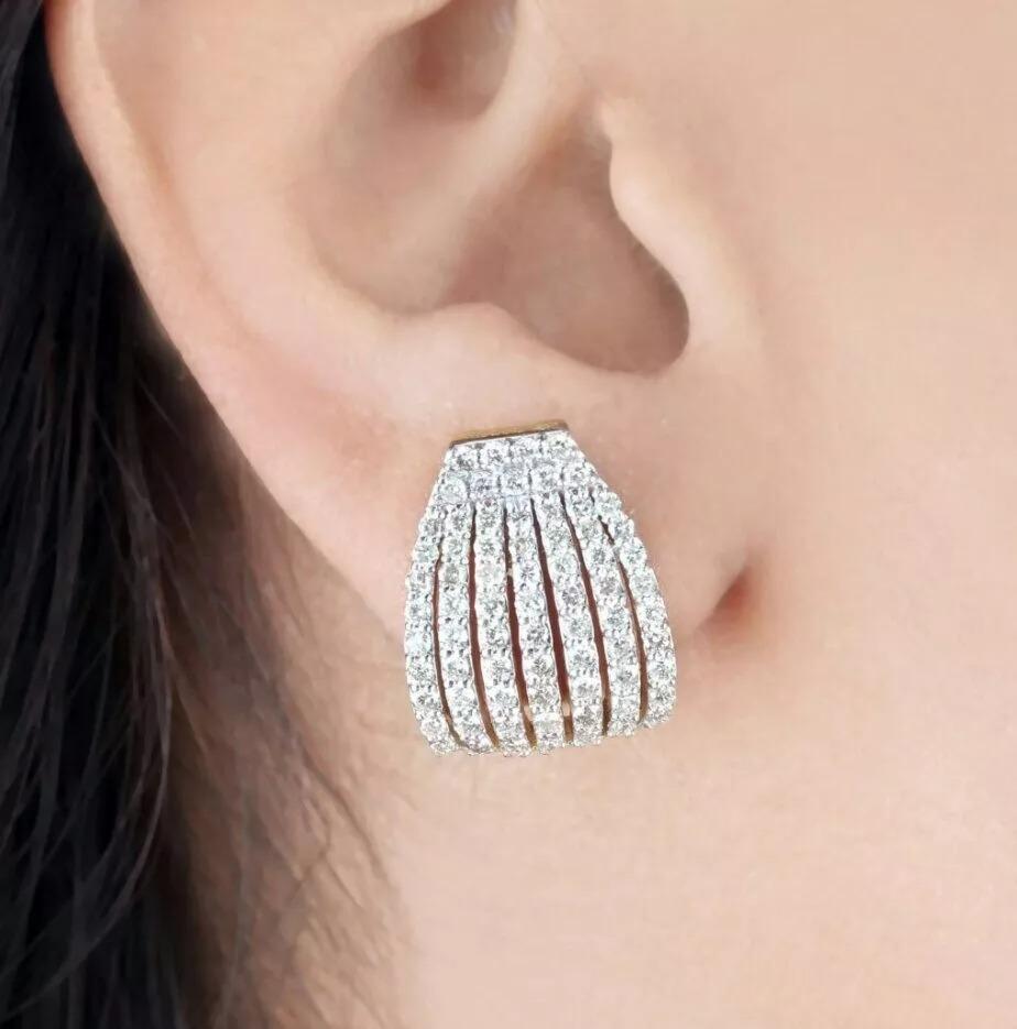 Natural Diamond Stud Earring for Women 14K Solid Gold In New Condition For Sale In Chicago, IL