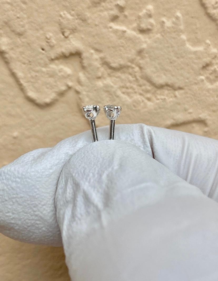 Femenino o masculino Pendientes de diamantes naturales de plata de ley 925 bañados en oro blanco de 14k en venta