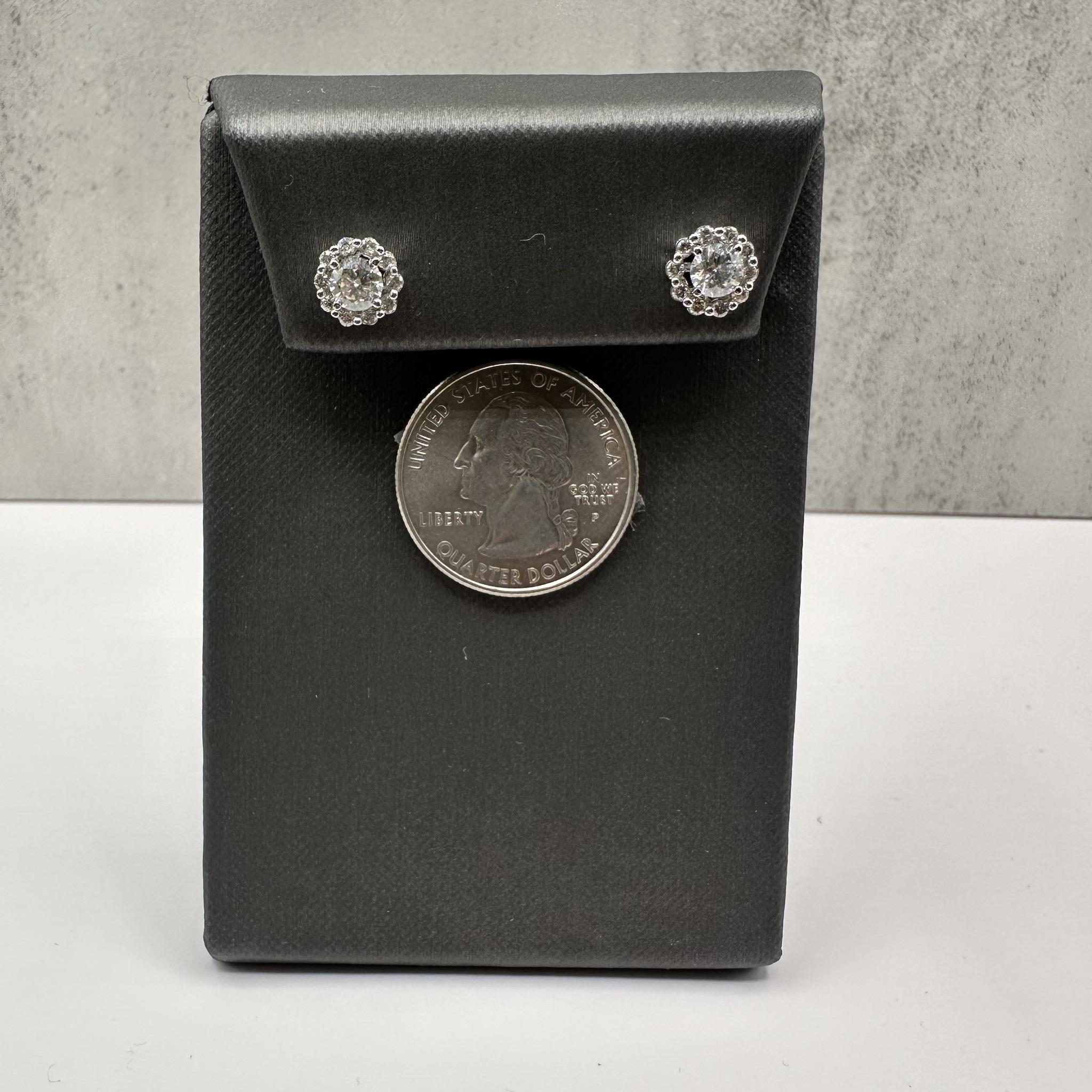 Natural Diamond Stud Earrings with Removable Jackets in 14kt White Gold – 0.97ct In New Condition For Sale In West Hempstead, NY