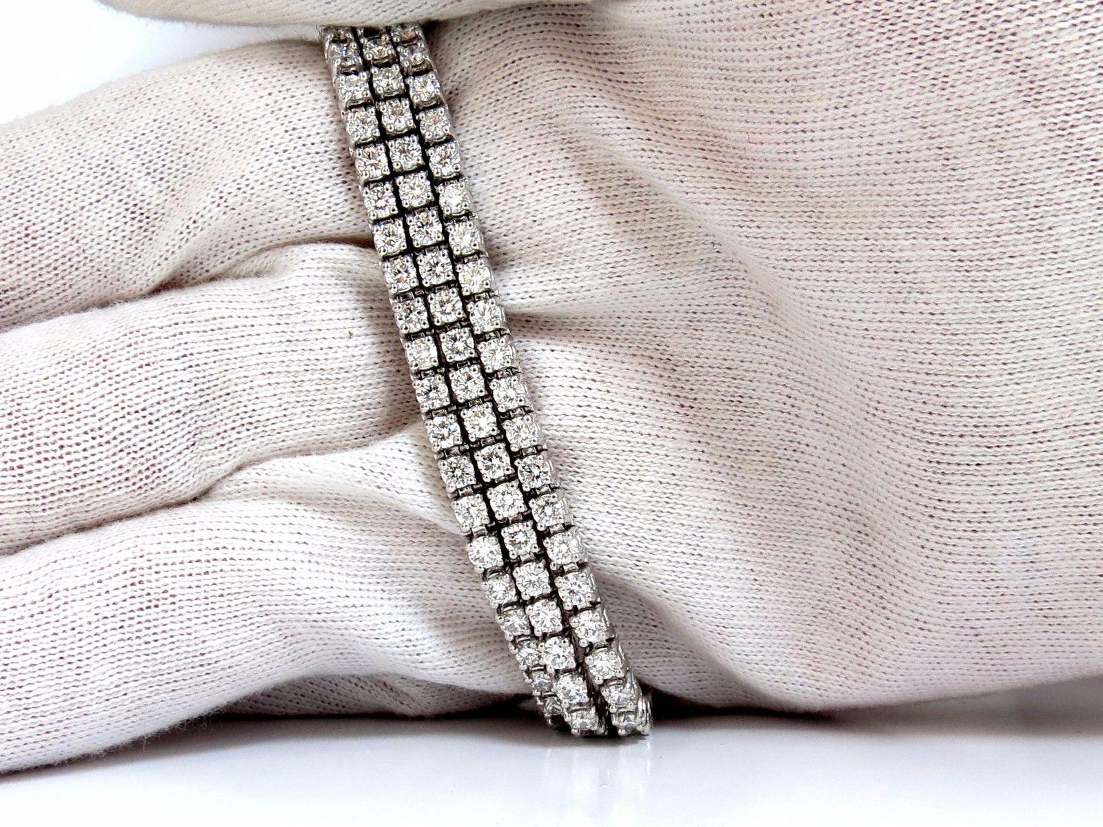 Natürliches natürliches Diamant-Tennisarmband 12,32 Karat G/Vs 14 Karat Dreireihige Brilliants für Damen oder Herren im Angebot