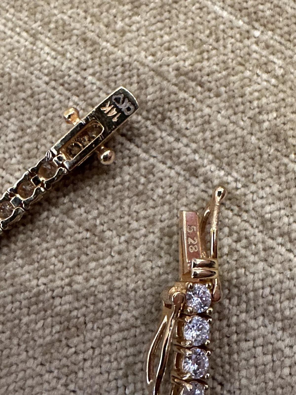Natural Diamond Tennis Bracelet 5.28 carat total 8 inch in 14k Yellow Gold For Sale 1