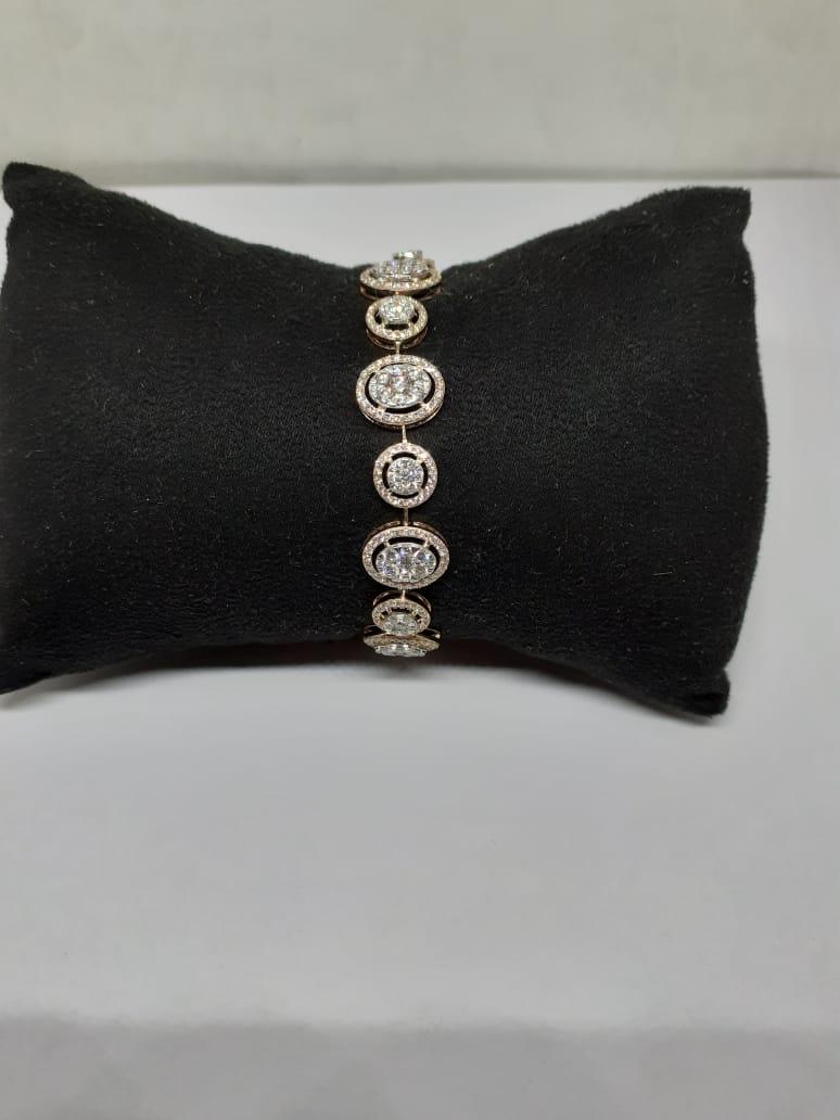 Natural diamond tennis bracelet in 18k gold In New Condition For Sale In jaipur, IN