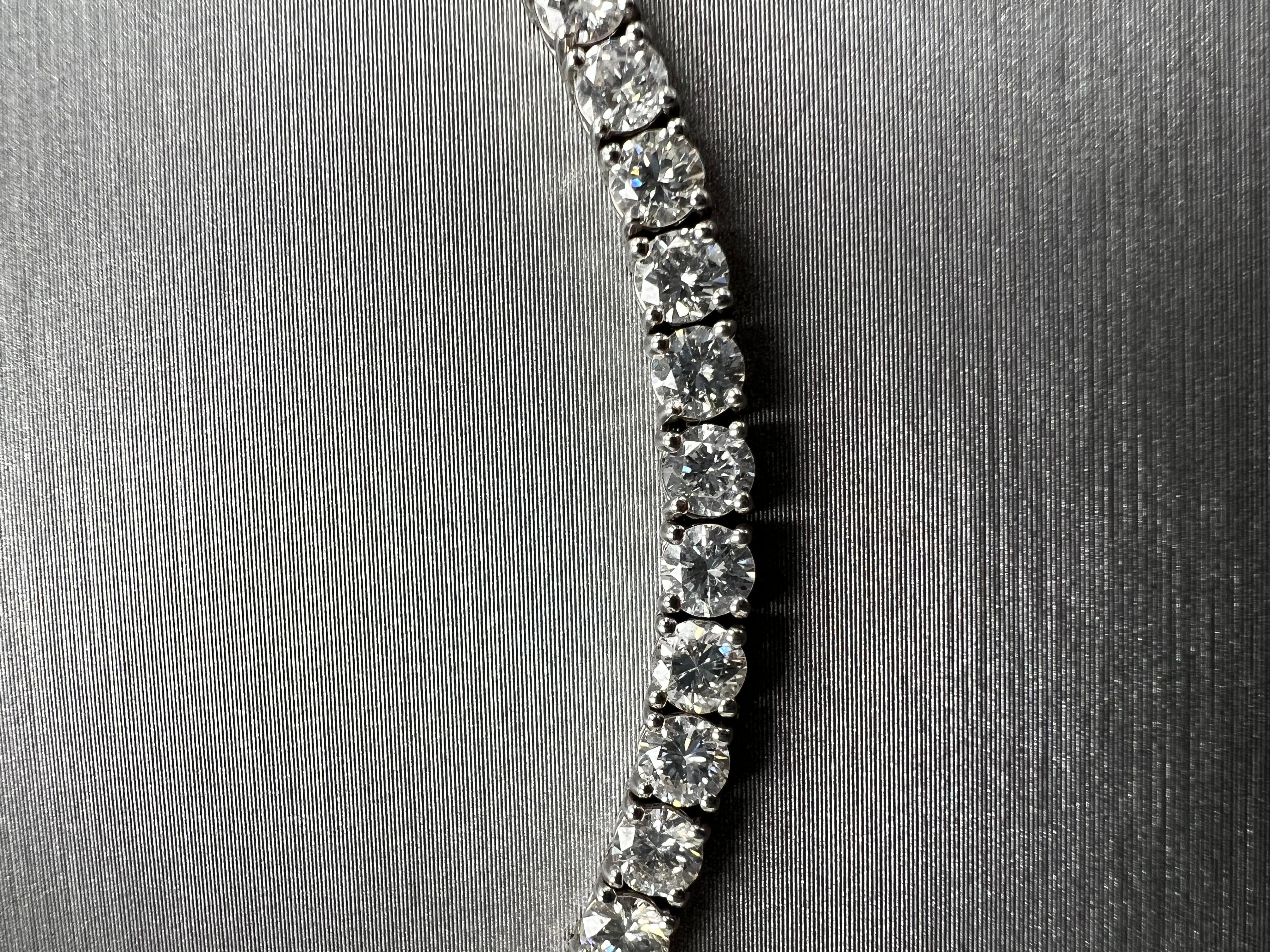 Brilliant Cut Natural Diamond Tennis Necklace in 14k White Gold, 18.03ctw, 4 prongs, 18' Inch For Sale