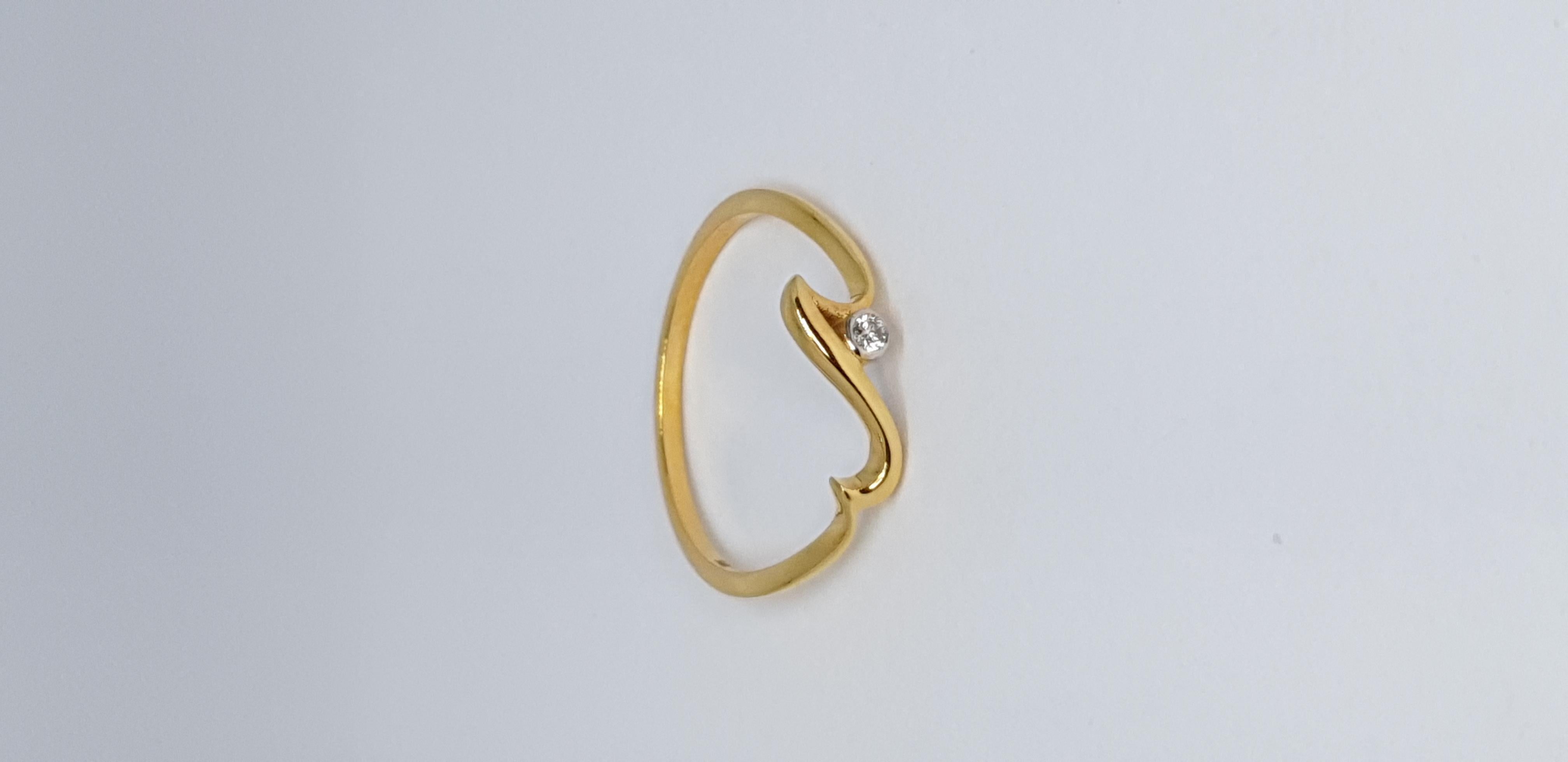 For Sale:  Natural Diamond Wave Ring 14K Solid Gold Dainty Ocean Lover Jewelry Gift. 17
