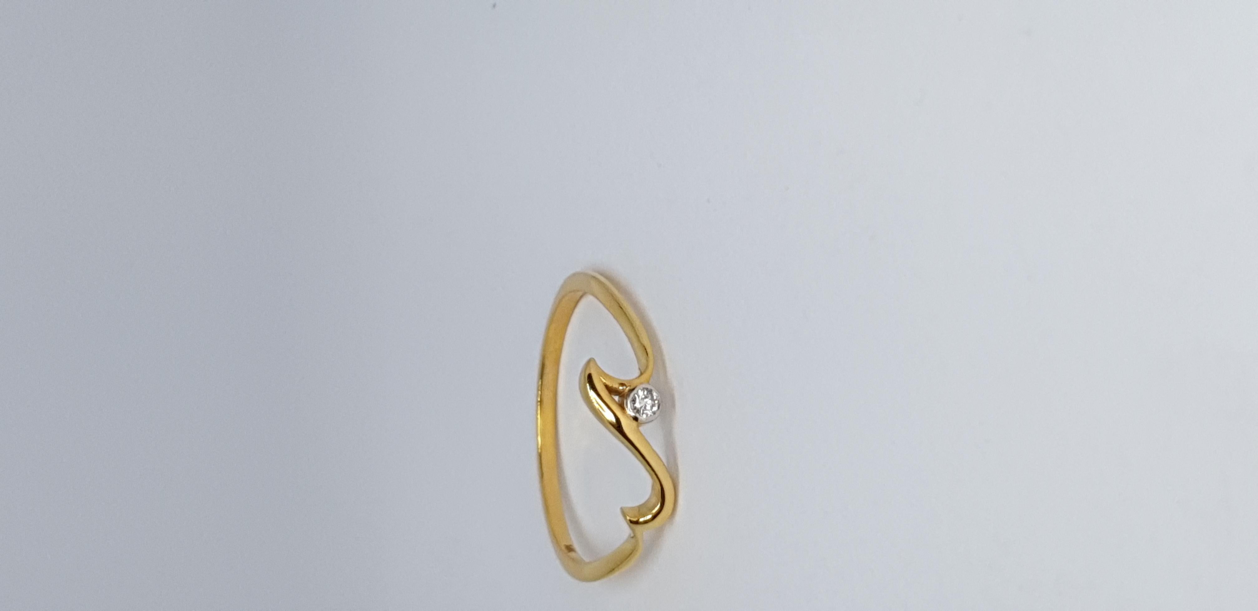 For Sale:  Natural Diamond Wave Ring 14K Solid Gold Dainty Ocean Lover Jewelry Gift. 20