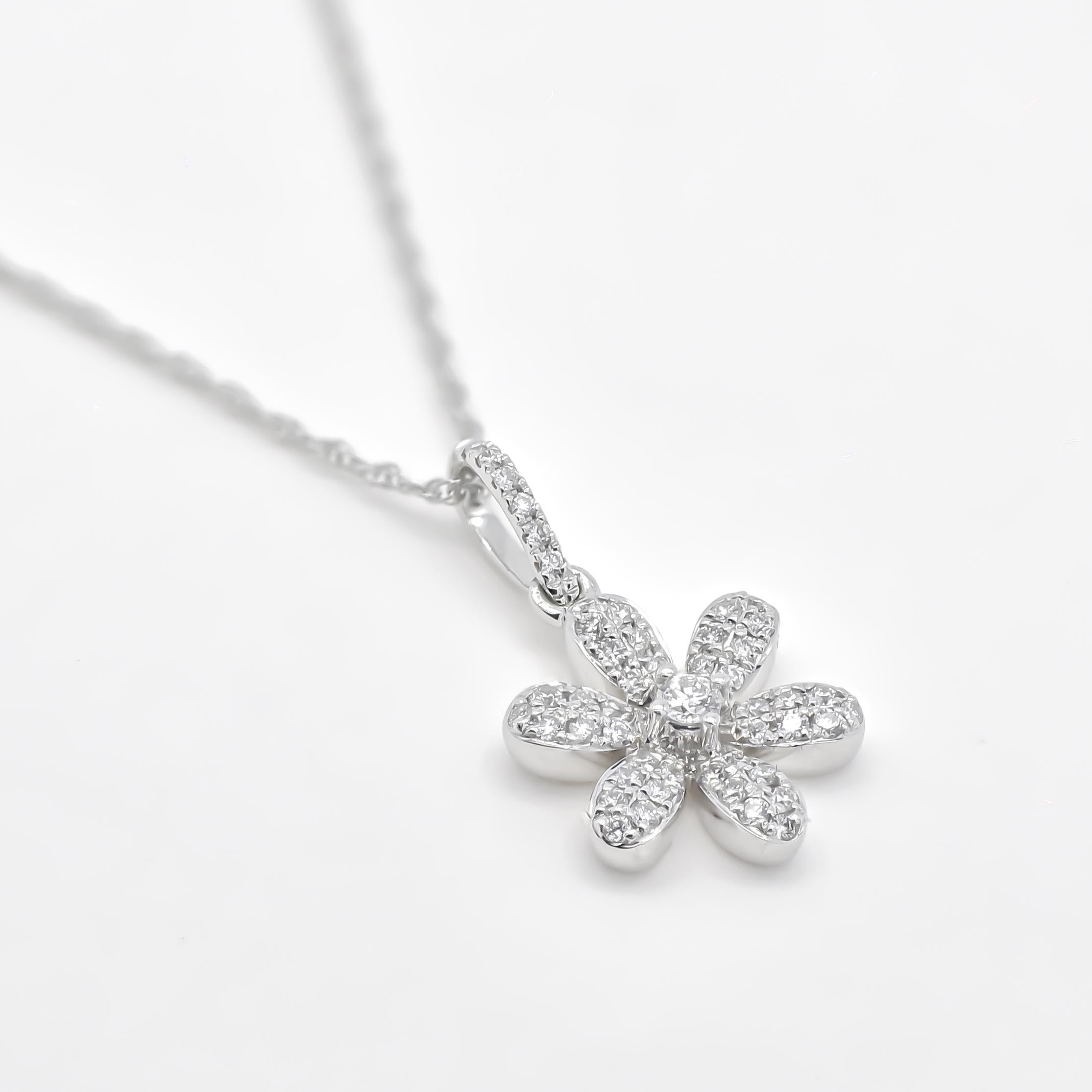 Brilliant Cut Natural Diamonds 0.19 carats 18KT Yellow Gold  Floral Cluster Pendant Necklace For Sale