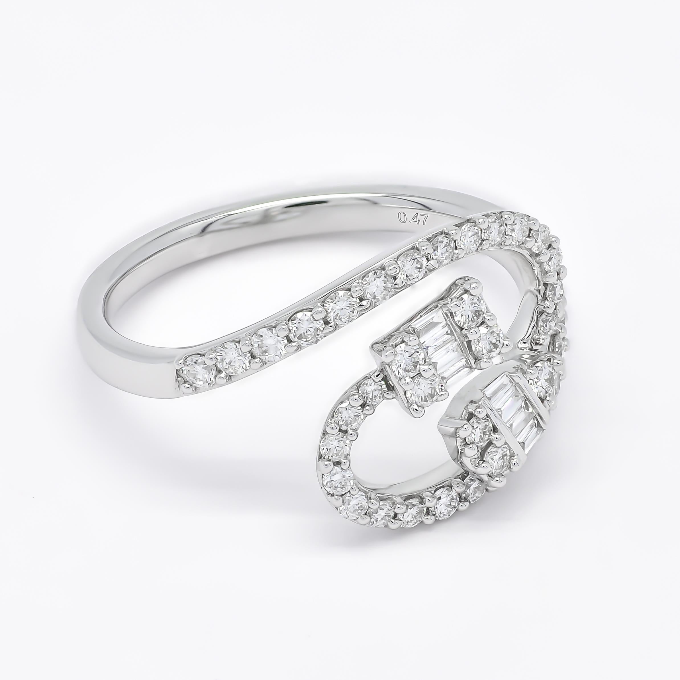 Brilliant Cut Natural Diamonds 0.50 CT 18KT White Gold Designer Statement Ring For Sale