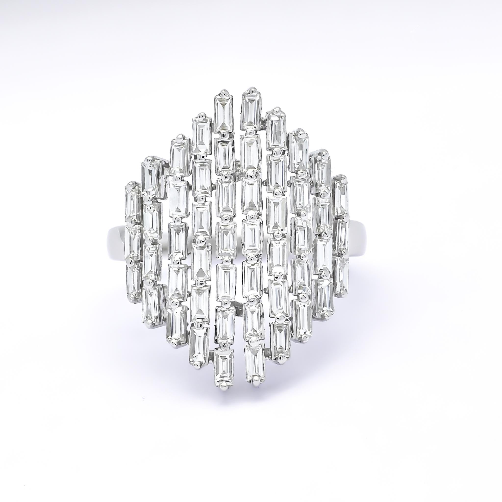 Natürliche Diamanten 1,50 Karat s18KT Weißgold Art Deco Form Art Deco Statement-Ring für Damen oder Herren im Angebot