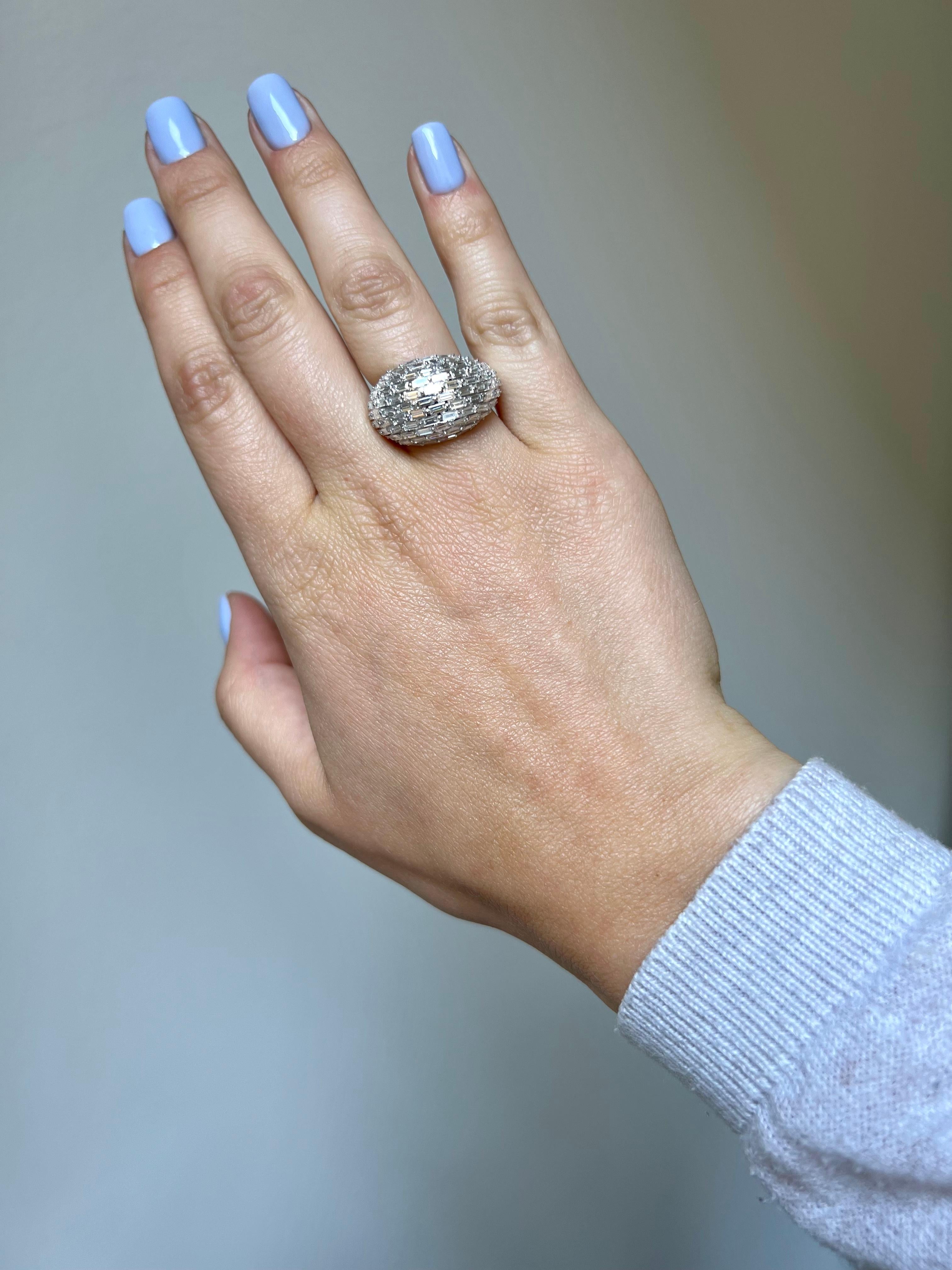 Natural Diamonds 1.50CT  18Kt White Gold  Baguette Multi Band Art Deco Dome Ring For Sale 2