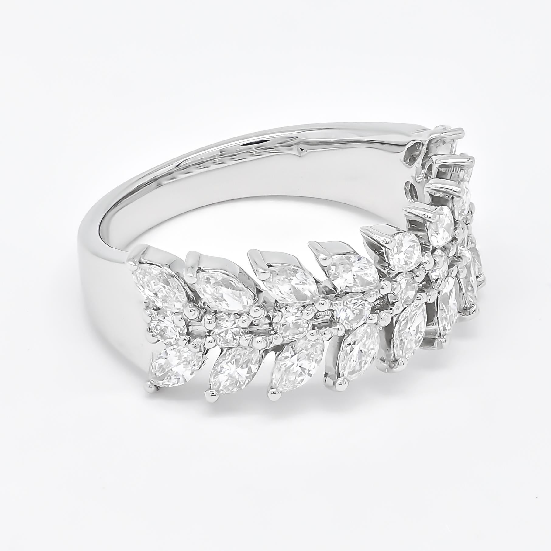 Diamantes naturales 1,55 quilates Anillo de media eternidad marquesa de oro blanco de 18 quilates en venta 3