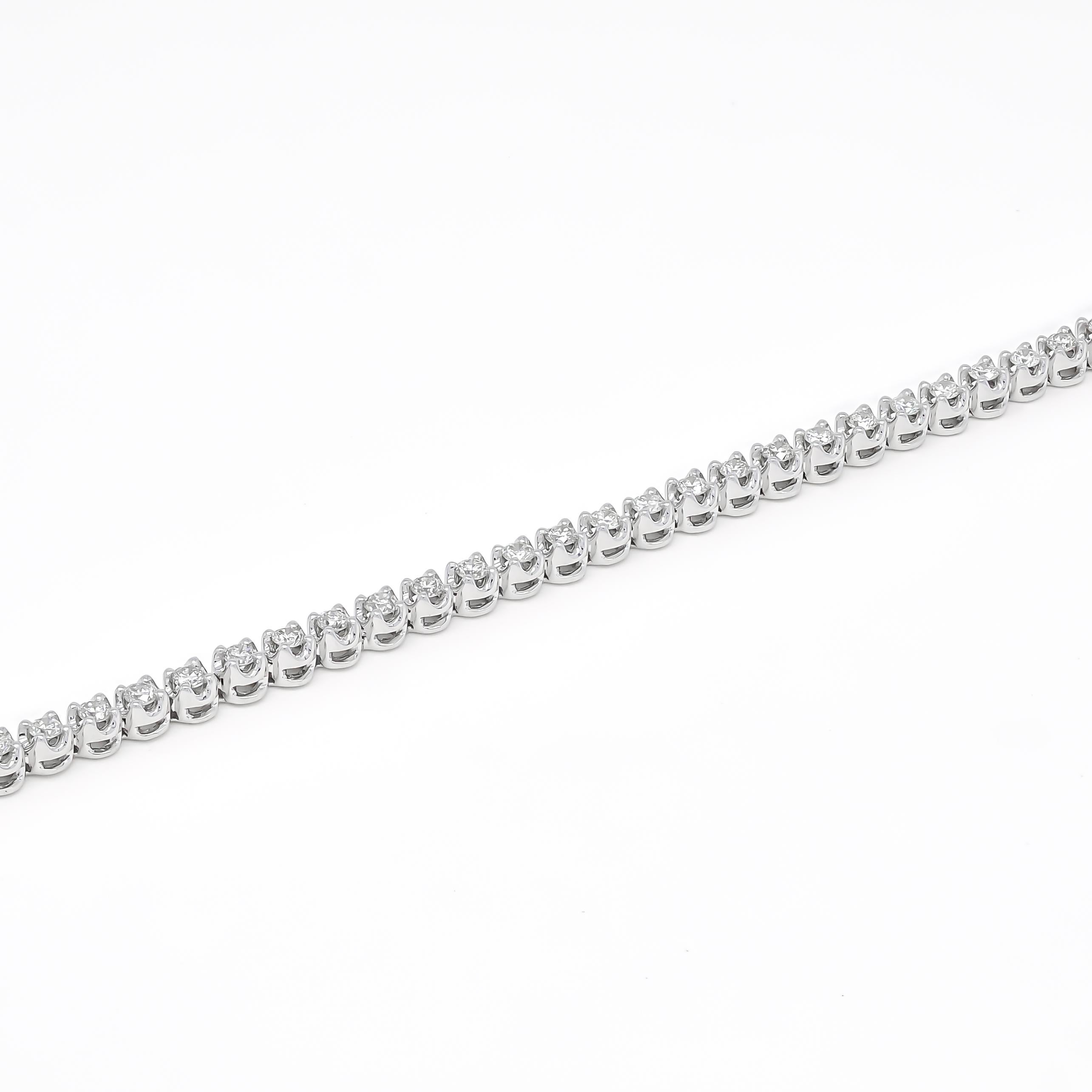 Femenino o masculino Diamantes naturales 1,60 quilates Pulsera de tenis clásica de oro blanco de 18k en venta