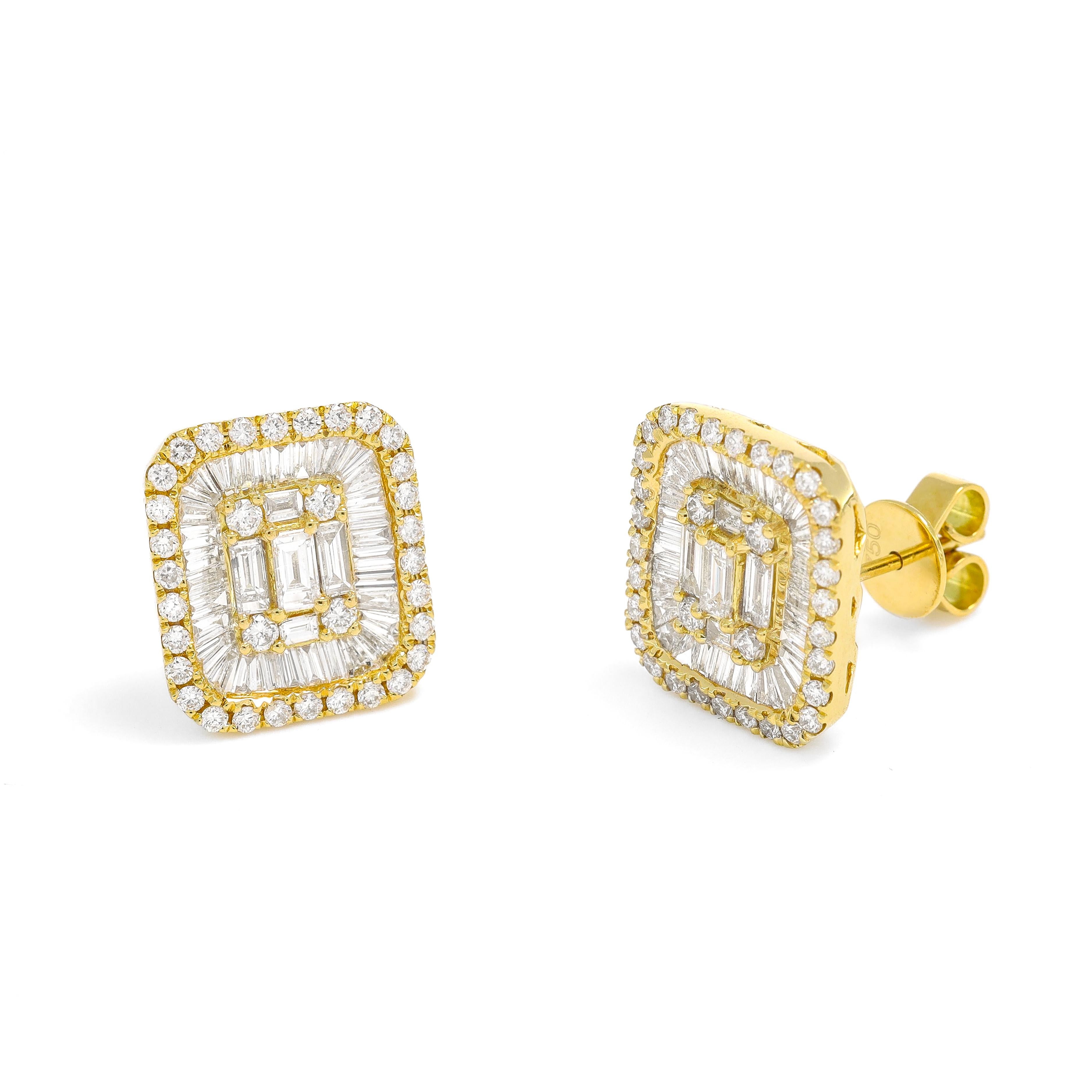Ces boucles d'oreilles exquises en forme de halo avec illusion de diamant naturel, qui rayonnent d'une élégance intemporelle et d'une sophistication moderne, sont une véritable célébration de l'artisanat raffiné.
Fabriquées à la main en or jaune 18