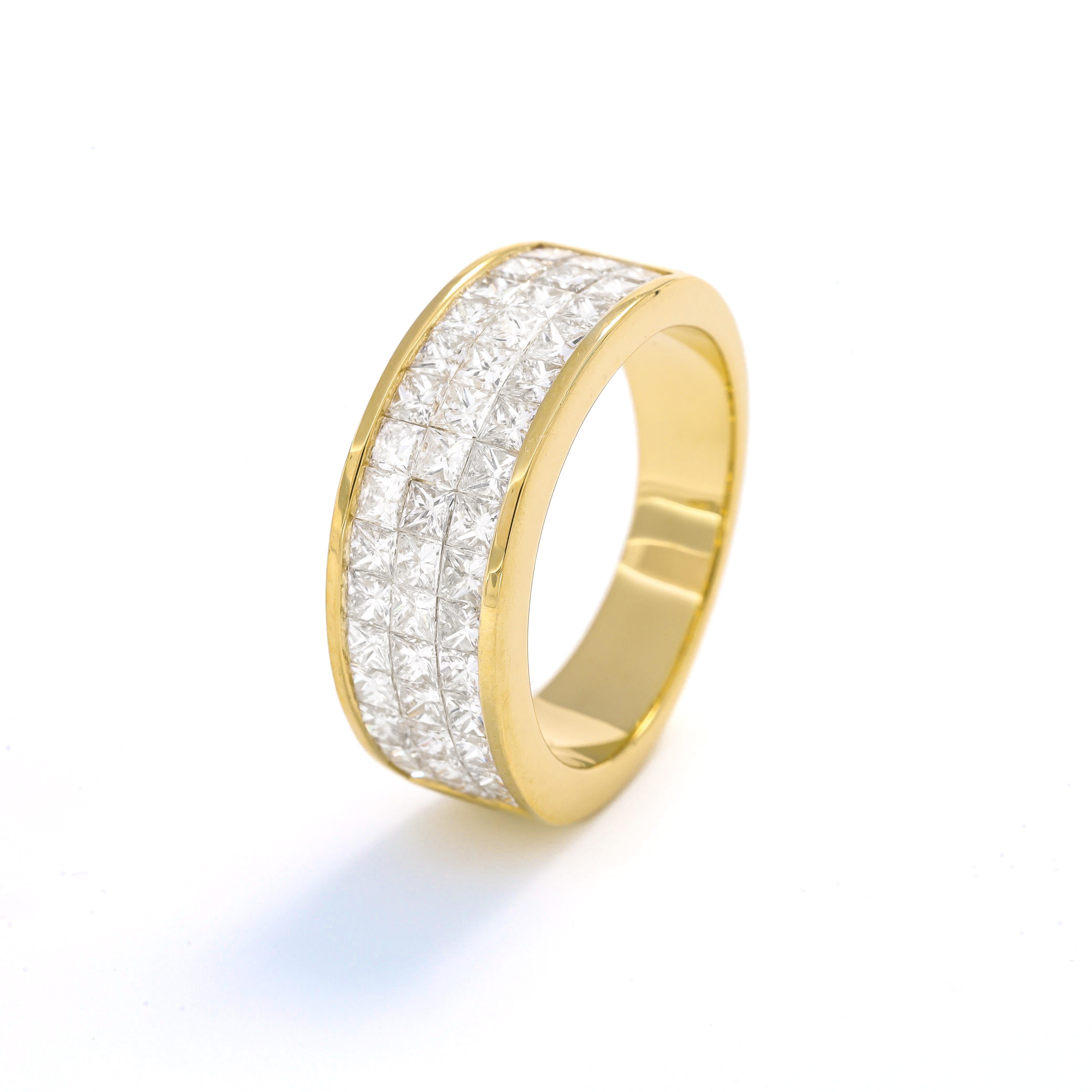 Princess Cut Natural Diamonds 2.10 carats 18KT Yellow Gold Princess Wedding Band Ring For Sale