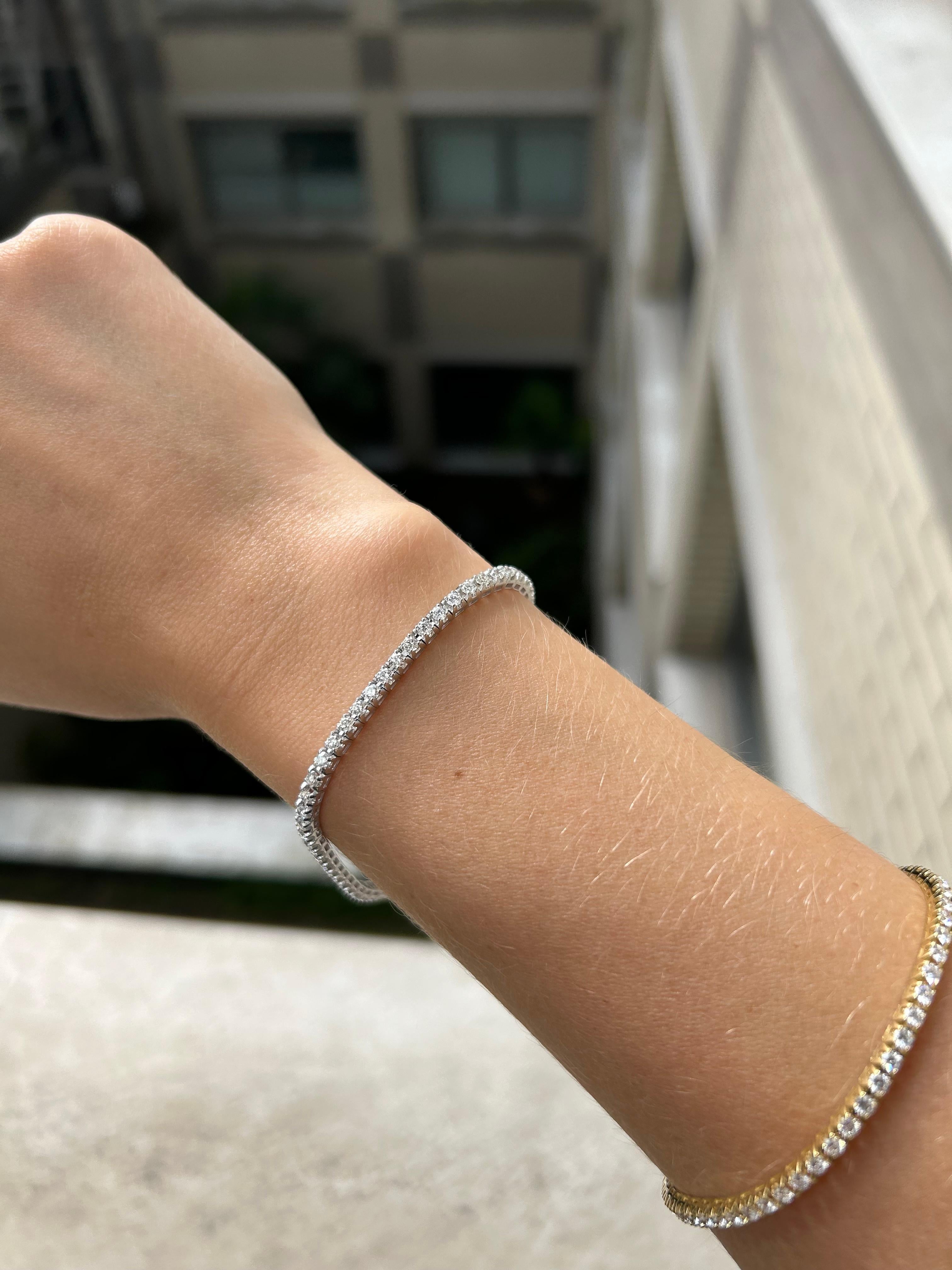 Diamantes naturales 5,00 quilates Oro blanco 18 quilates Pulsera de tenis clásica en venta 6