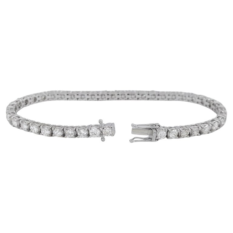 Natural Diamonds 5.23 Carat White Gold Tennis Bracelet For Sale at 1stDibs