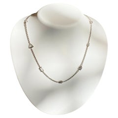 Diamanti naturali. Collana con pietre di diverse forme, 4,77 carati, montata su platino, 18”