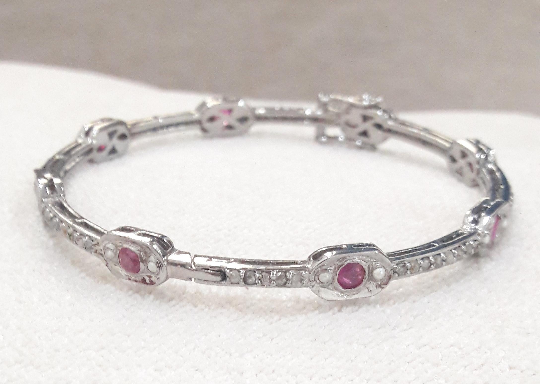 Art Nouveau Diamanti naturali Perla Rubino Bracciale a cerniera in argento ossidato in vendita