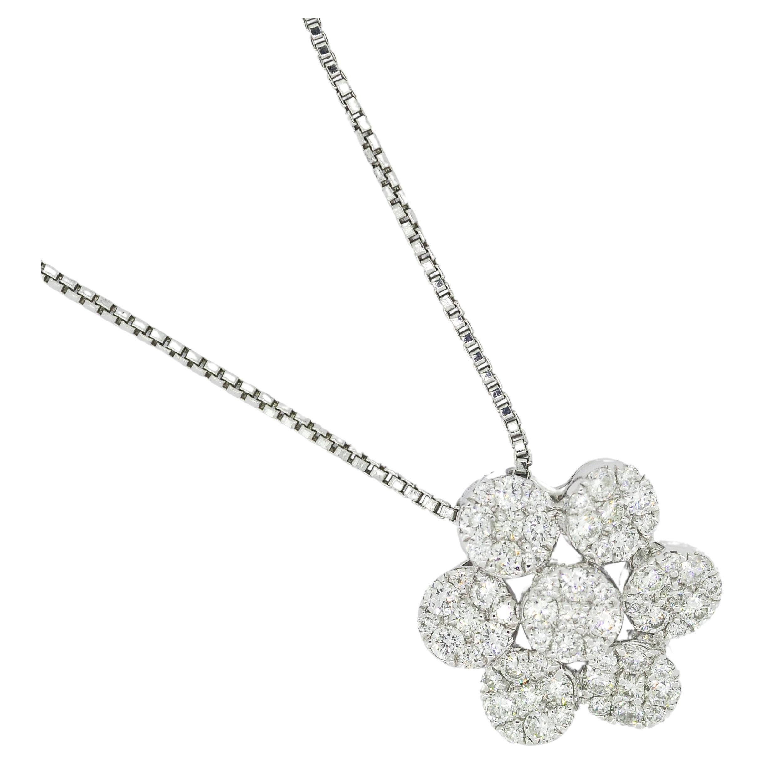 Natural Diamonds Pendant 0.80 CT 18KT White Gold Flower Chain Pendant Necklace For Sale