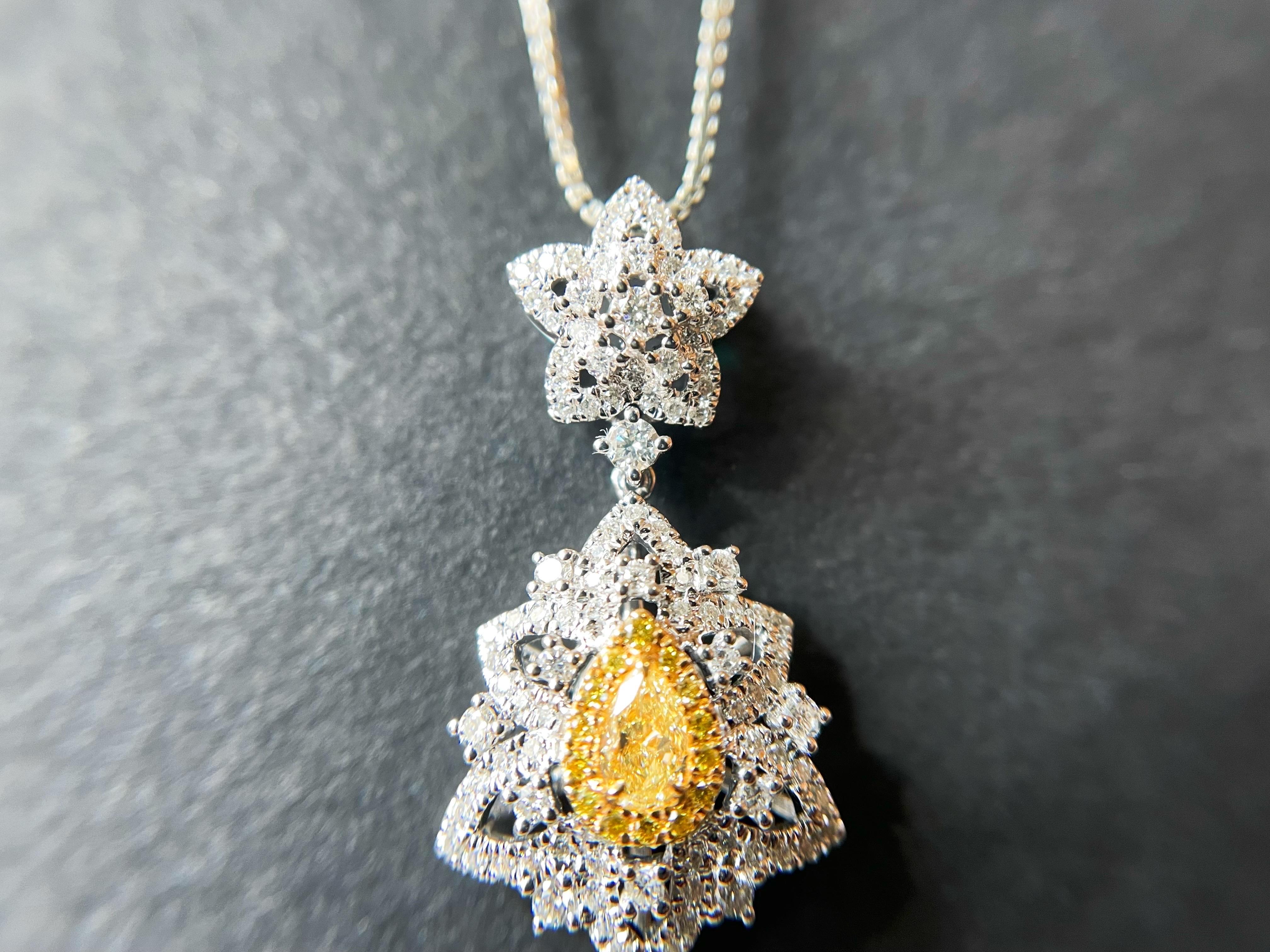 Natural Drop Shape Yellow Diamond Pendant set in 18K White Gold with Diamond  In New Condition For Sale In Kowloon, HK