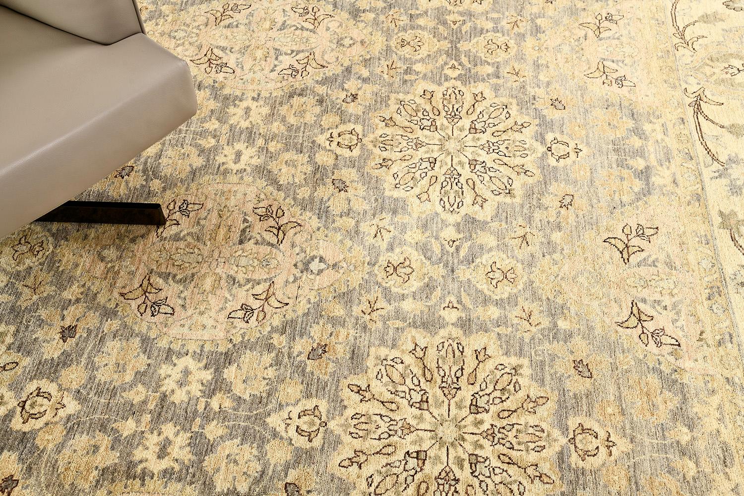 Wool Natural Dye Agra Design Rug Bliss Collection D5556 For Sale