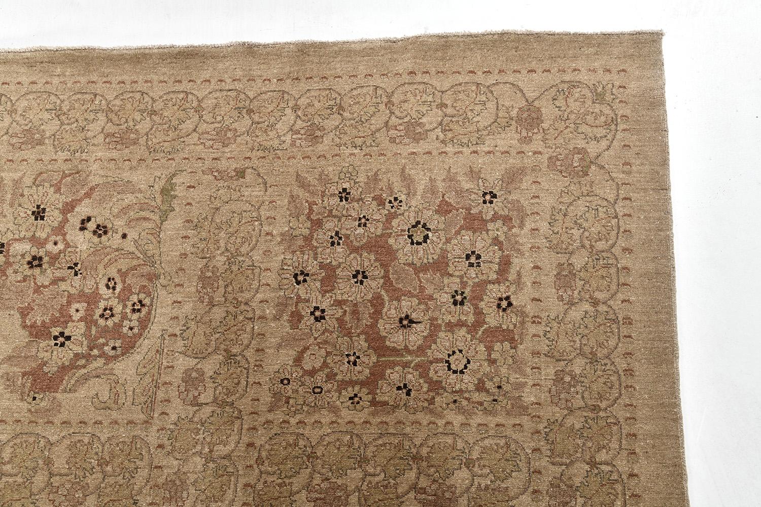 Natürlicher Teppich im Bessarabischen Revival-Stil mit Naturfarbe im Angebot 3