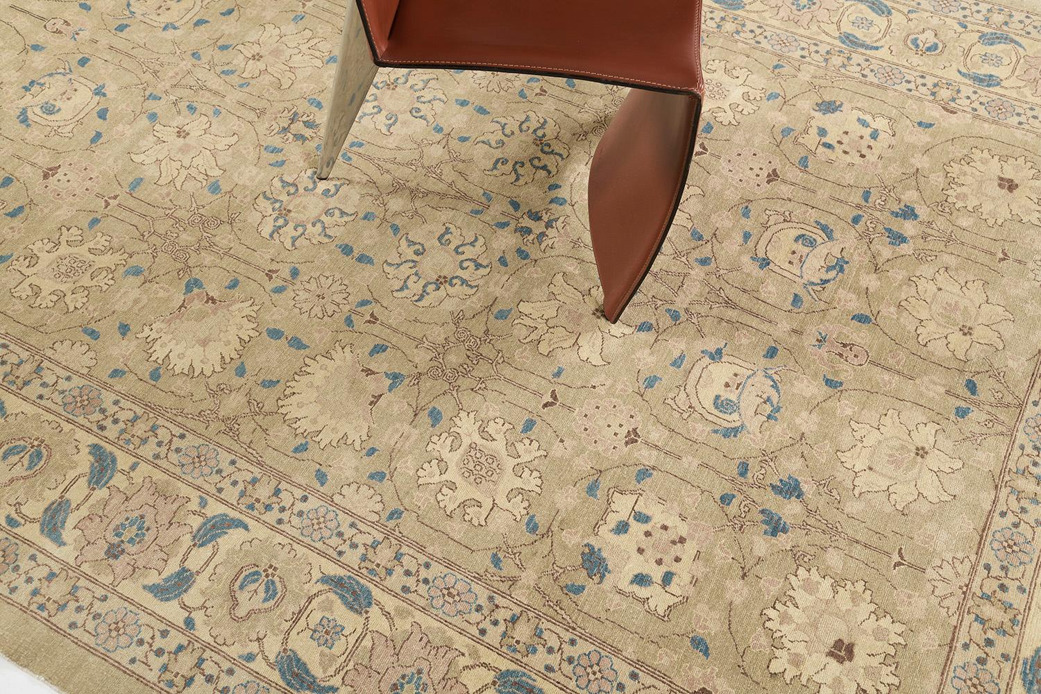 Klassischer Teppich im Tabriz-Design mit Naturfarbe, Fable-Kollektion von Mehraban im Angebot 5