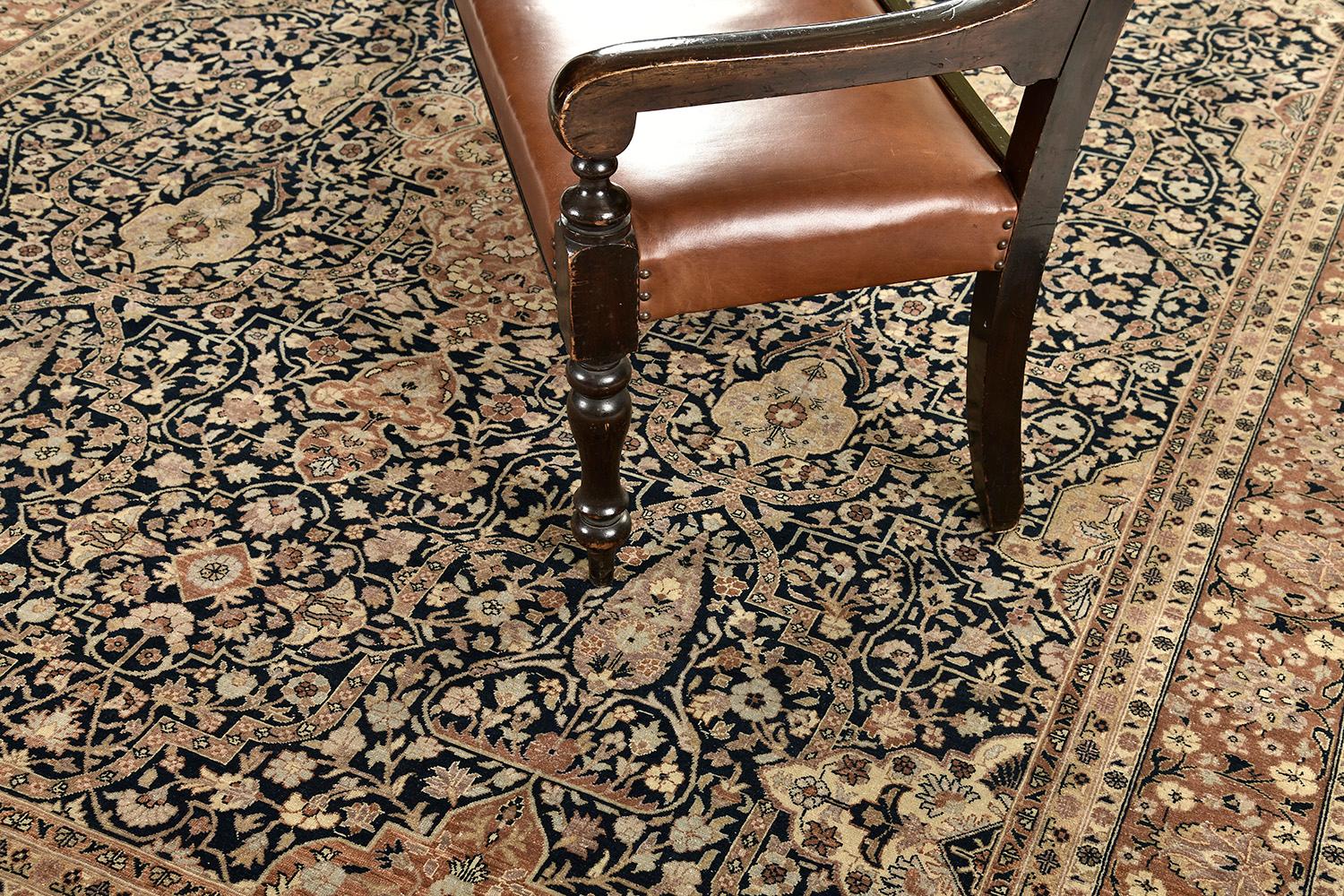 Get stunned by Farahan Rug's revival which the borders harmoniously contribute to the florid motifs. Brilliant neutral tones enhance the beauty of the rug and will match in any space you want. Traditional home-style and mid-century interiors are