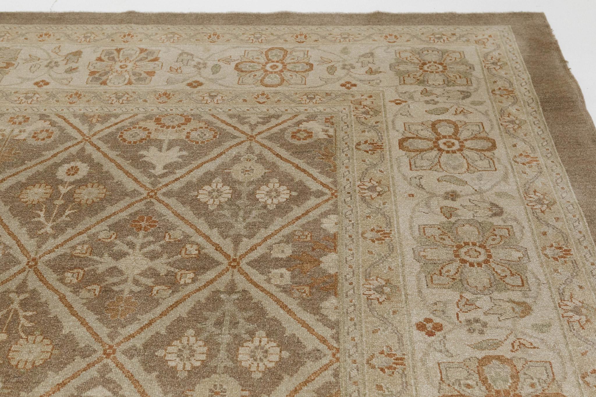 Laine Tapis Mahal Panel Design Revive en teinture naturelle en vente