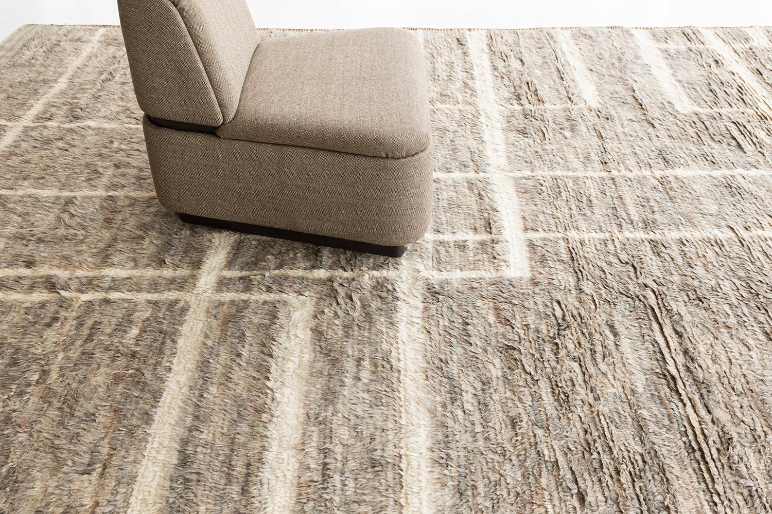 Tappeto in stile marocchino con tintura naturale In condizioni Nuovo in vendita a WEST HOLLYWOOD, CA
