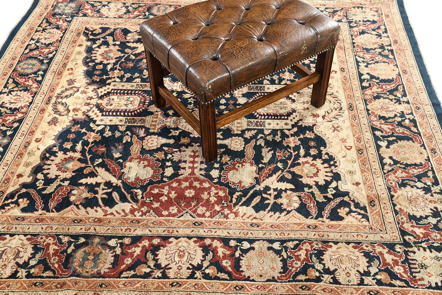 A Farahan revival that makes every guest stunned, which the borders harmoniously contribute to the florid motifs. Brilliant elegant tones enhance the beauty of the rug and will match in any space you want. Traditional home-style and mid-century