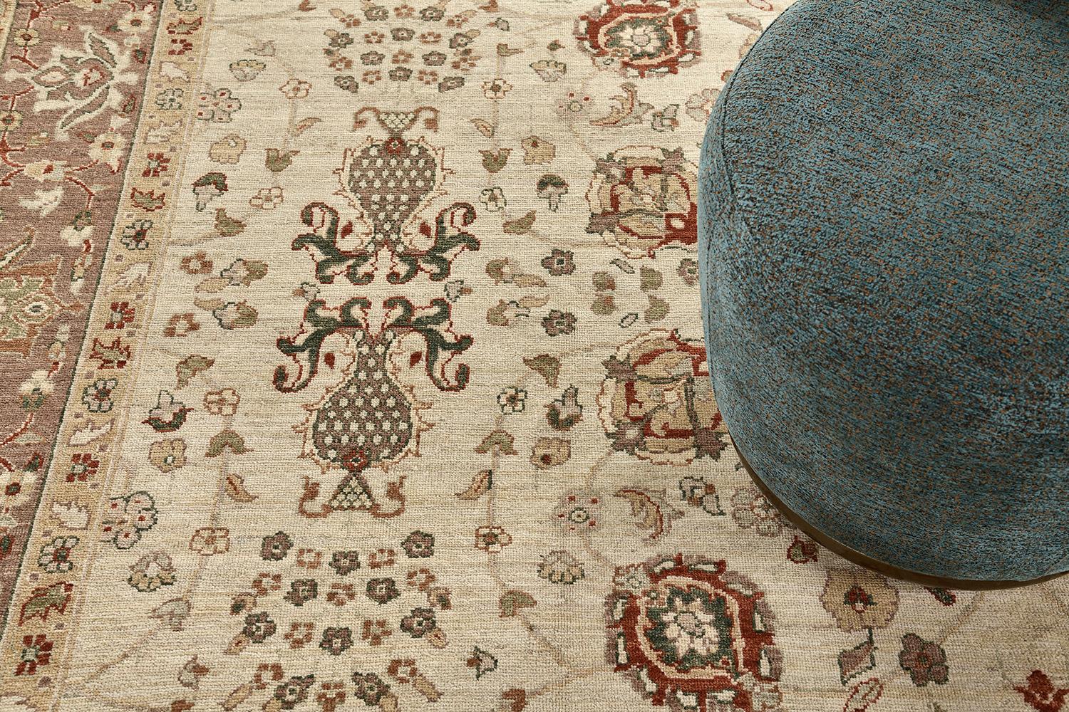 Hand-Knotted Natural Dye Sultanabad Design Rug For Sale