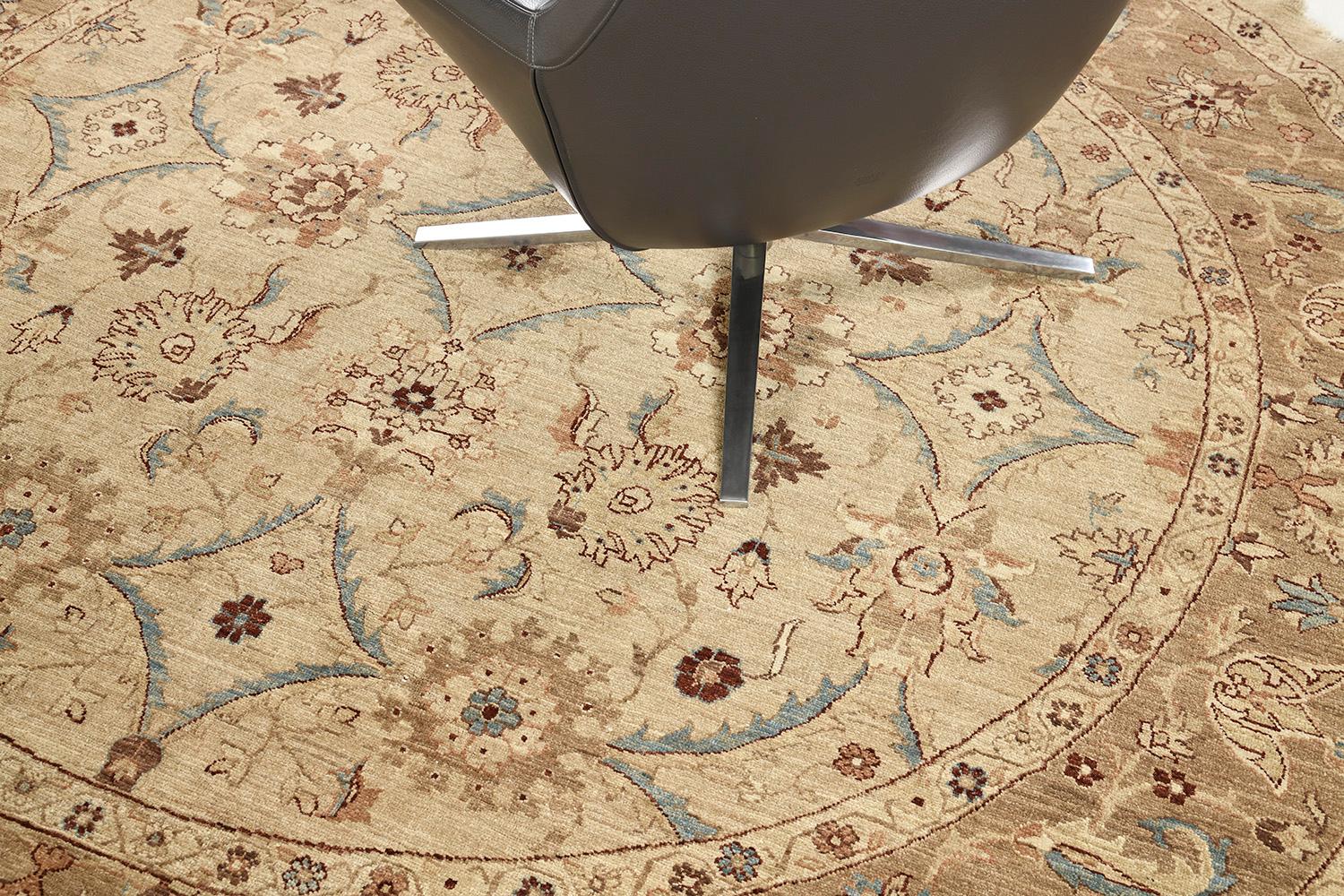 Afghan Natural Dye Sultanabad Revival Round Rug For Sale