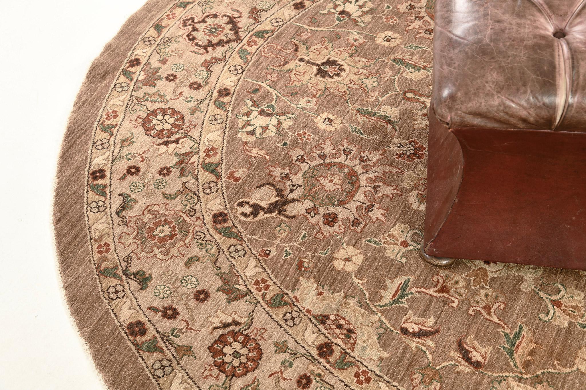 Wool Natural Dye Sultanabad Revival Round Rug For Sale