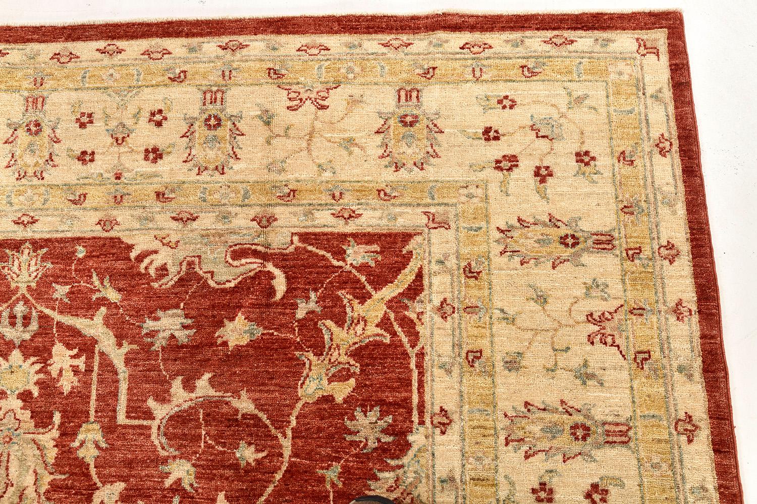 Natural Dye Sultanabad Revival Rug For Sale 3