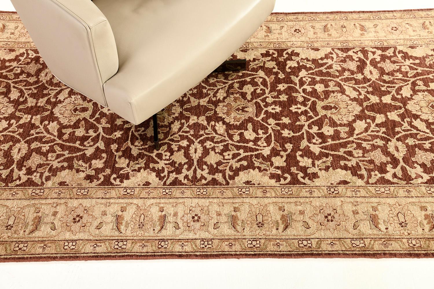 Natural Dye Sultanabad Revival Runner In New Condition For Sale In WEST HOLLYWOOD, CA