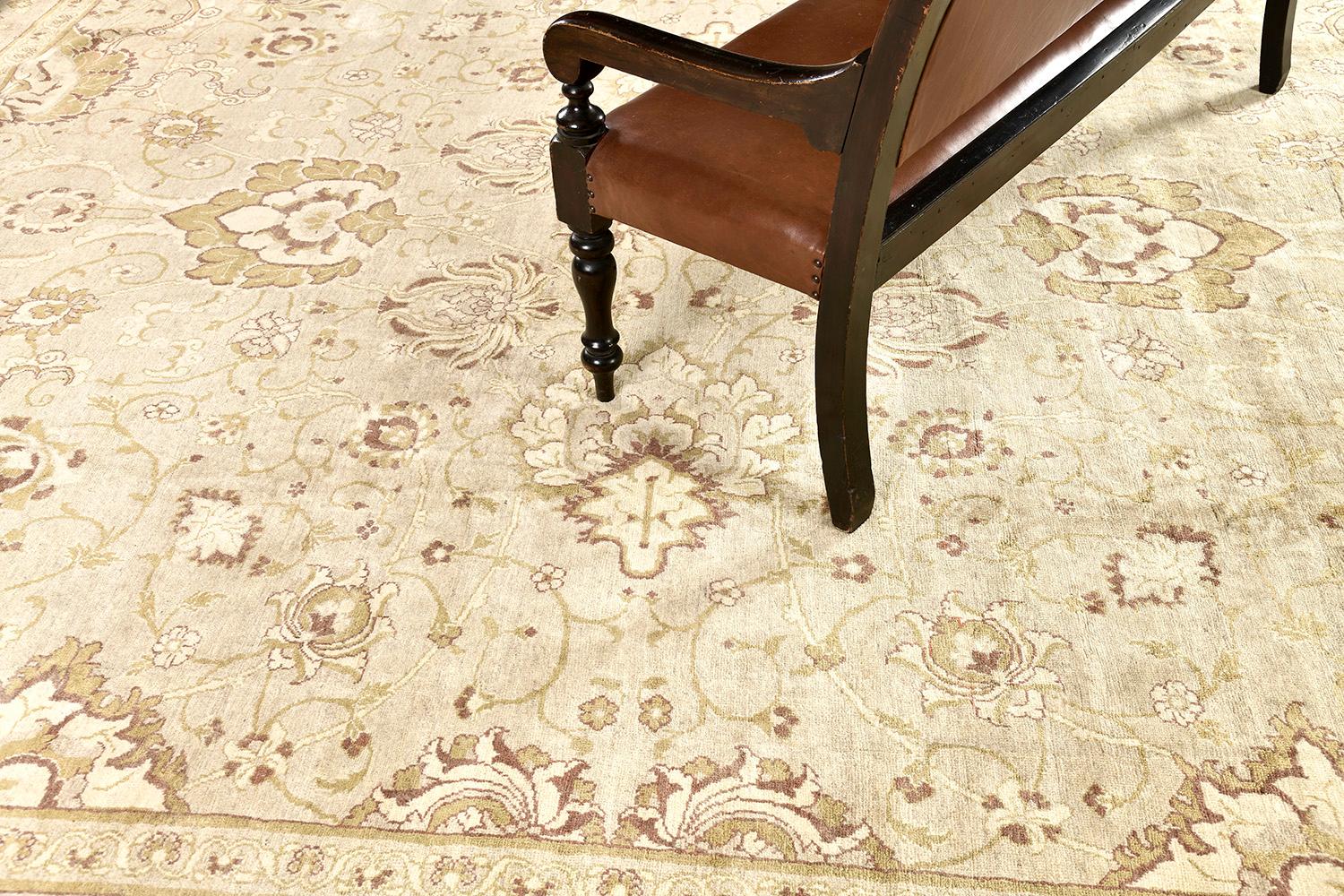 Pakistani Natural Dye Sultanabad Rug For Sale