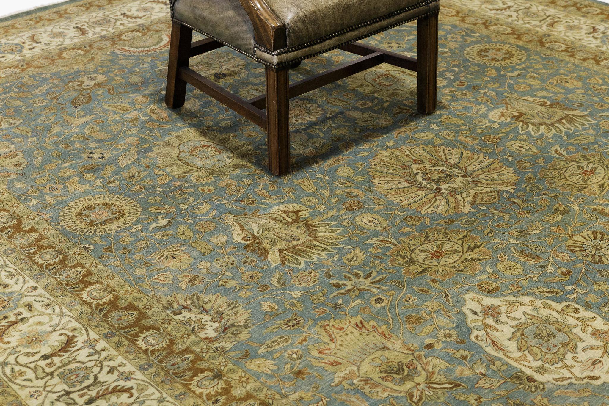 Natürlich gefärbter Tabriz Hajijalili Allover-Design-Teppich im Angebot 1
