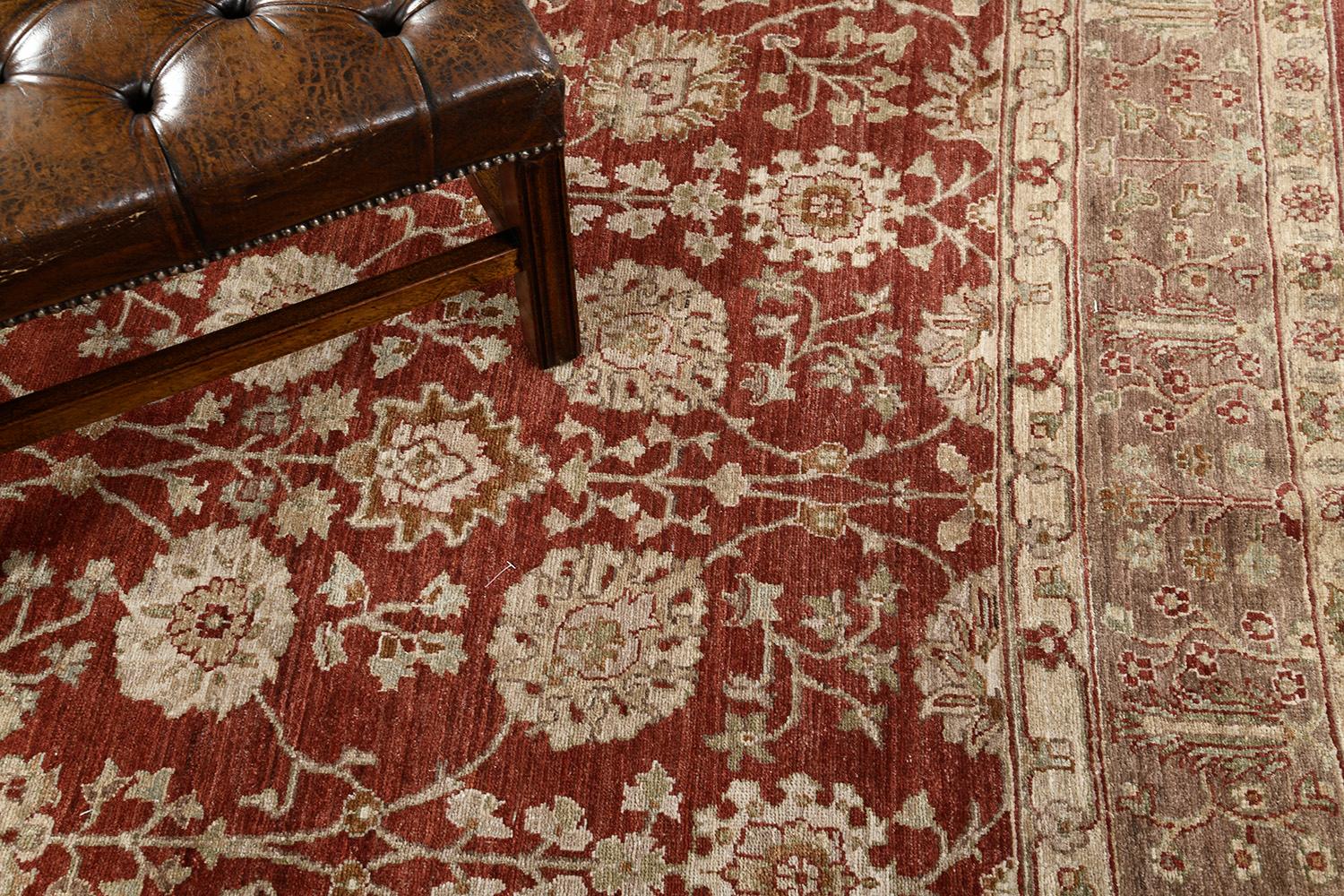 This comprehensive hand-spun wool Tabriz Rug revival features the stunning red and gold schemes that make this suitable for a whole host of applications. Series of embellishments in symmetric design in luxurious gold that matches the pattern and