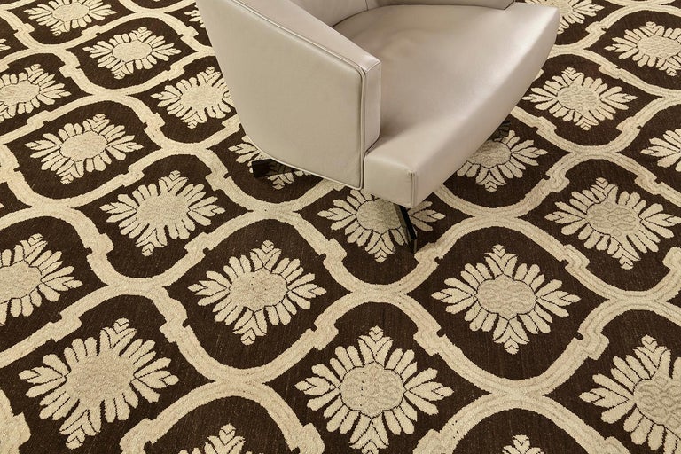 Natural Dye Transitional Design Rug For Sale at 1stDibs
