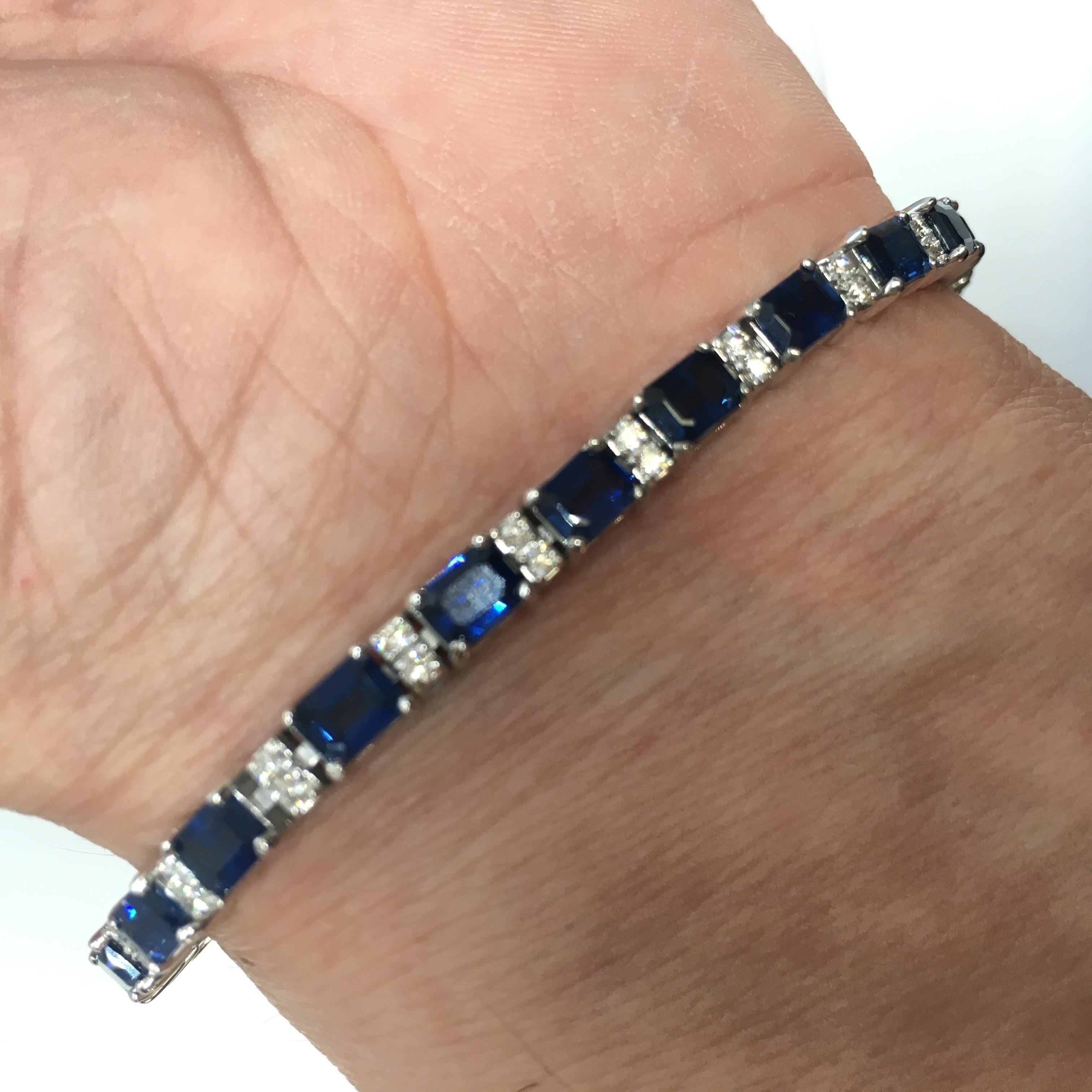 Moderniste Natural Earth Mind Blue Sapphire Diamond Bracelet 14K White Gold New en vente