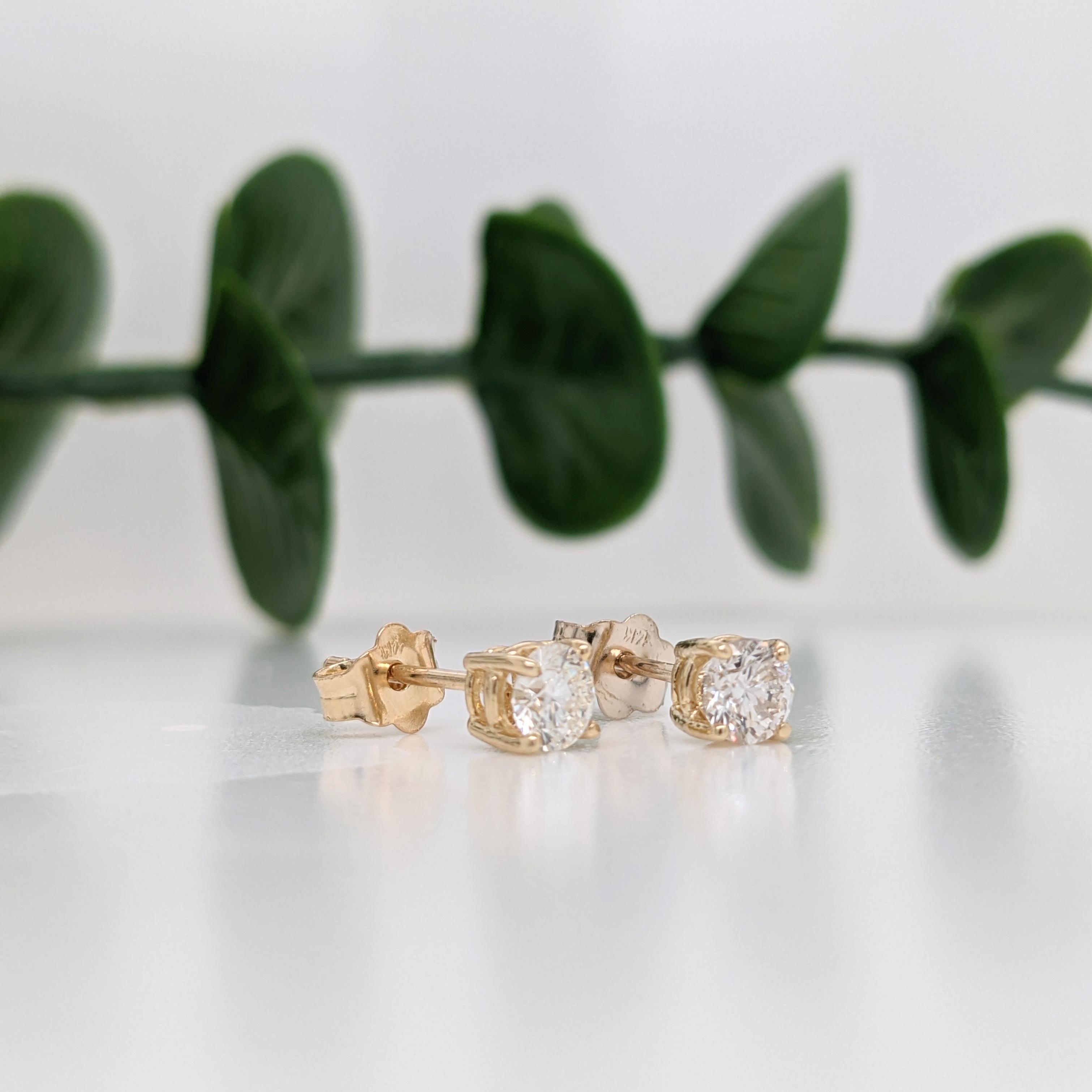 Solitär-Ohrstecker aus massivem 14K Gold, natürlicher, erdfarbener, gemaserter, weißer Diamant, rund, 4 mm (Moderne) im Angebot