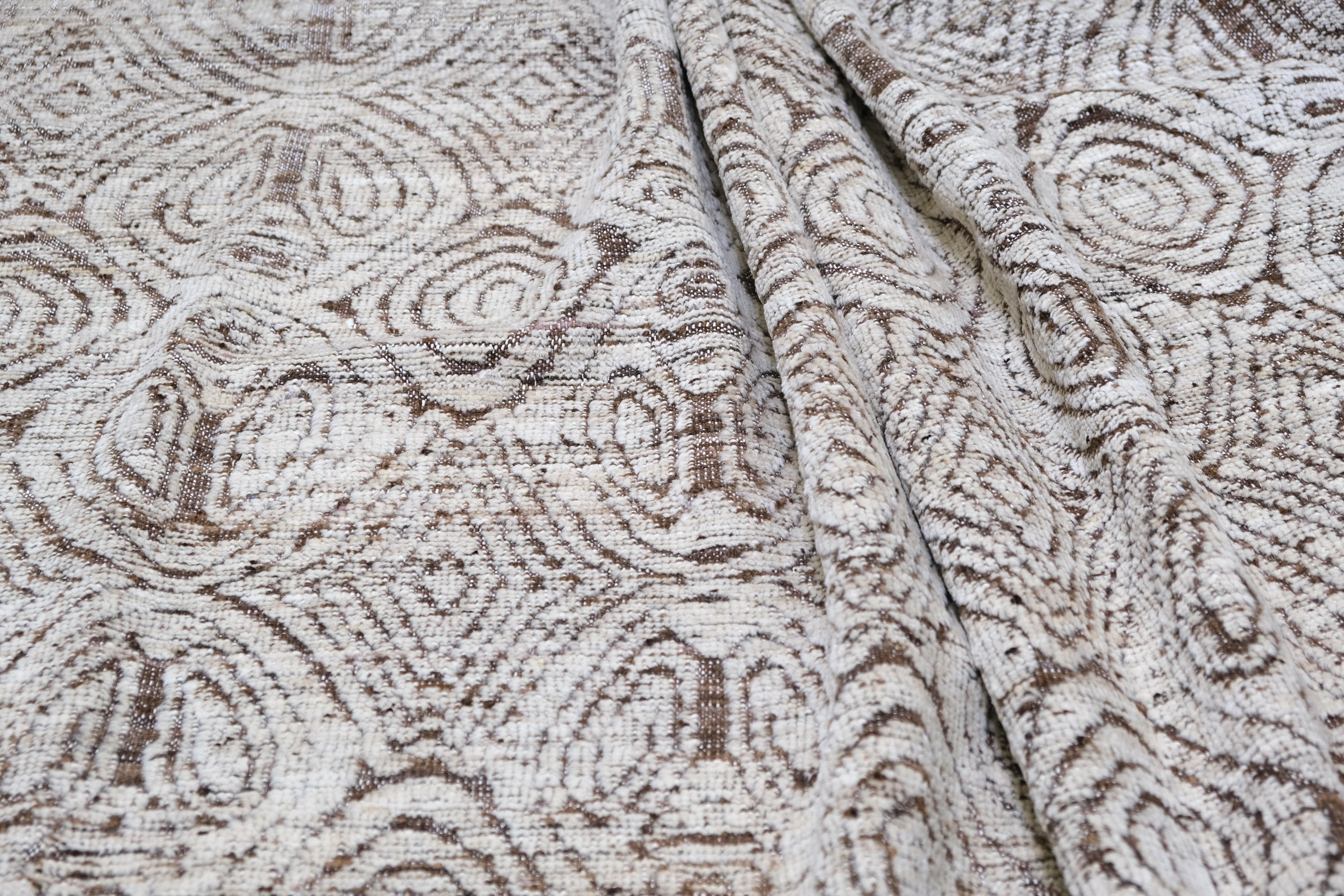 Natürliche erdige Töne Moderner Teppich 9'2''x12' (Arts and Crafts) im Angebot